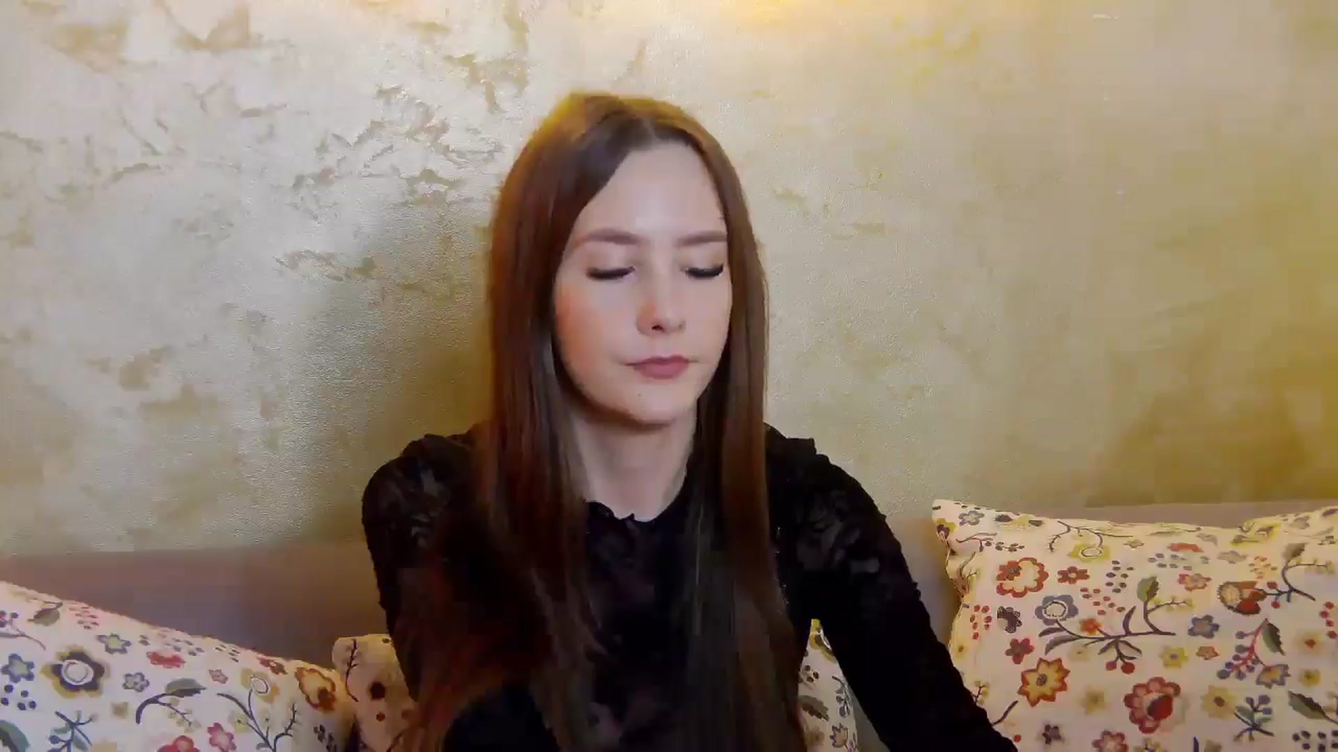 Gallery image thumbnail from Radiance's myfreecams stream on, 03/12/2025, 17:53 image 7 of 20