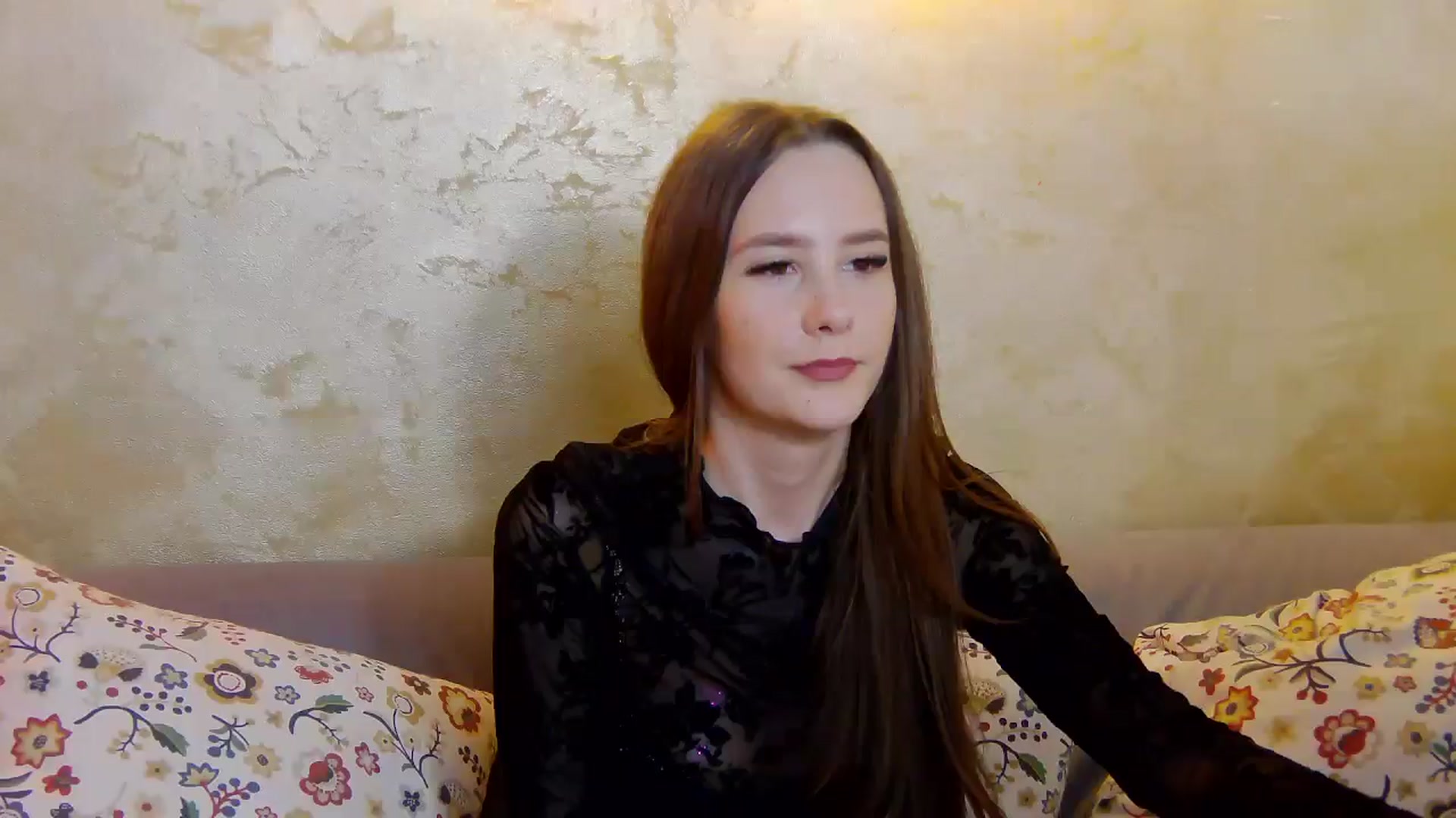 Gallery image thumbnail from Radiance's myfreecams stream on, 03/12/2025, 20:15 image 10 of 20