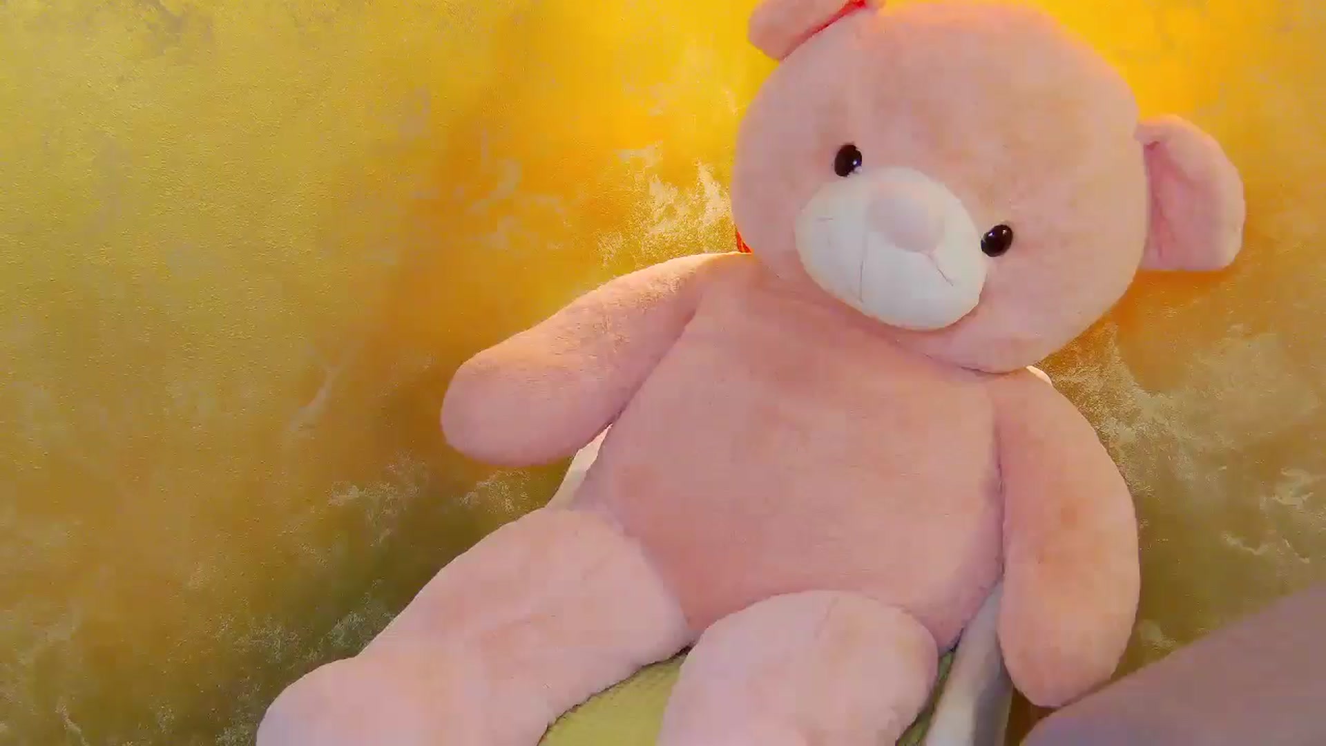 Gallery image thumbnail from Radiance's myfreecams stream on, 03/15/2025, 14:17 image 12 of 20