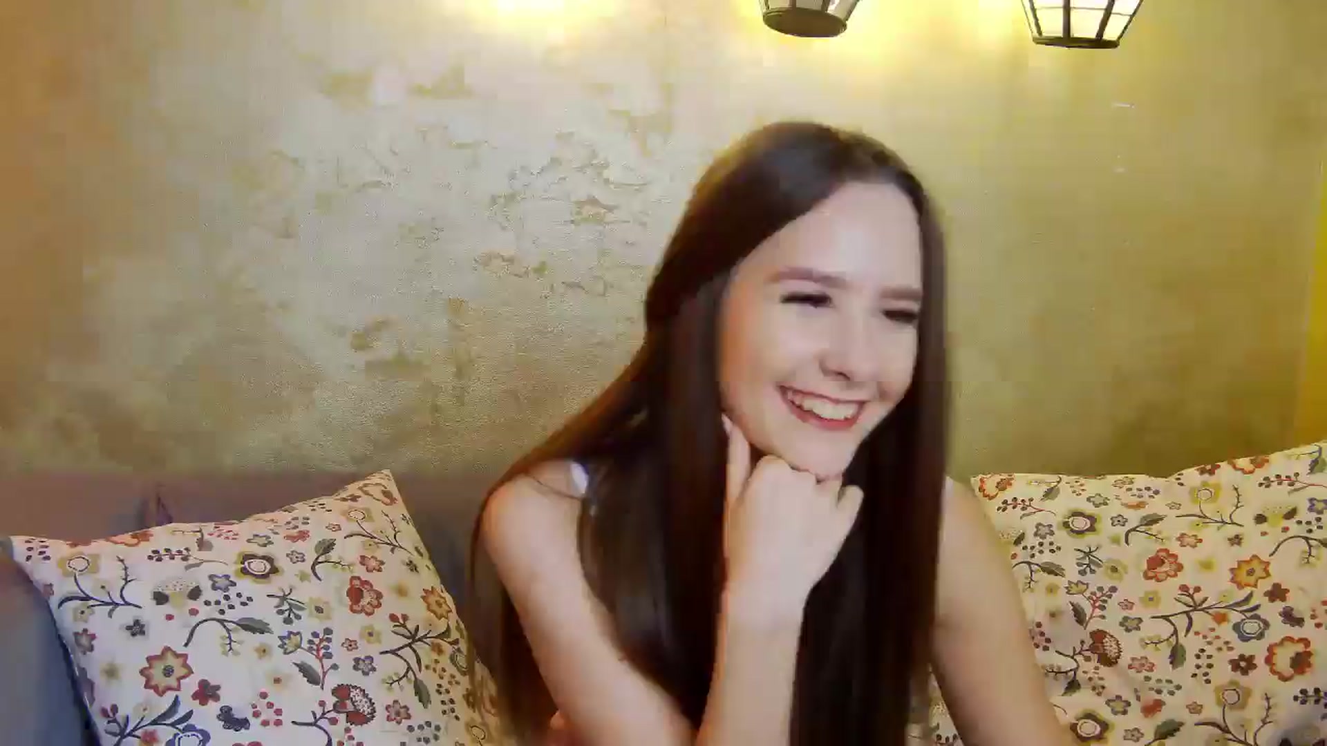 Gallery image thumbnail from Radiance's myfreecams stream on, 03/16/2025, 20:55 image 15 of 20