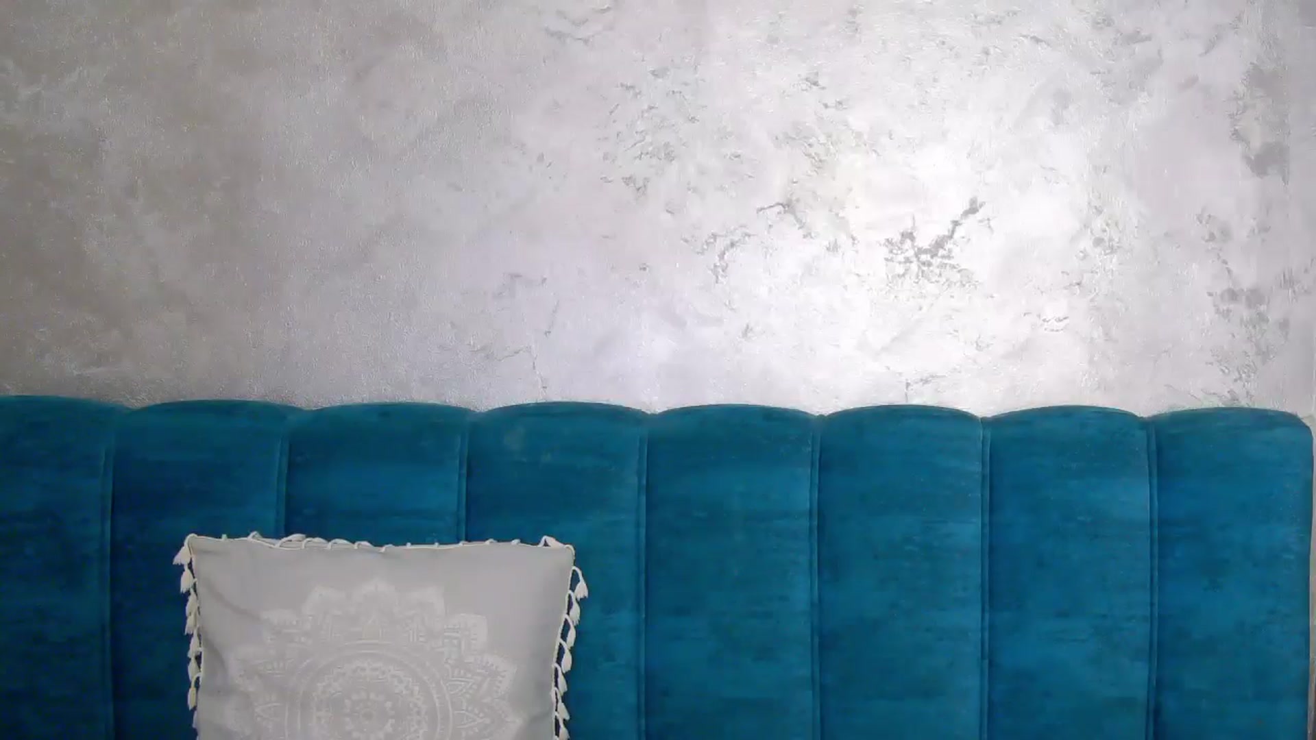 Gallery image thumbnail from Radiance's myfreecams stream on, 03/19/2025, 18:09 image 9 of 20