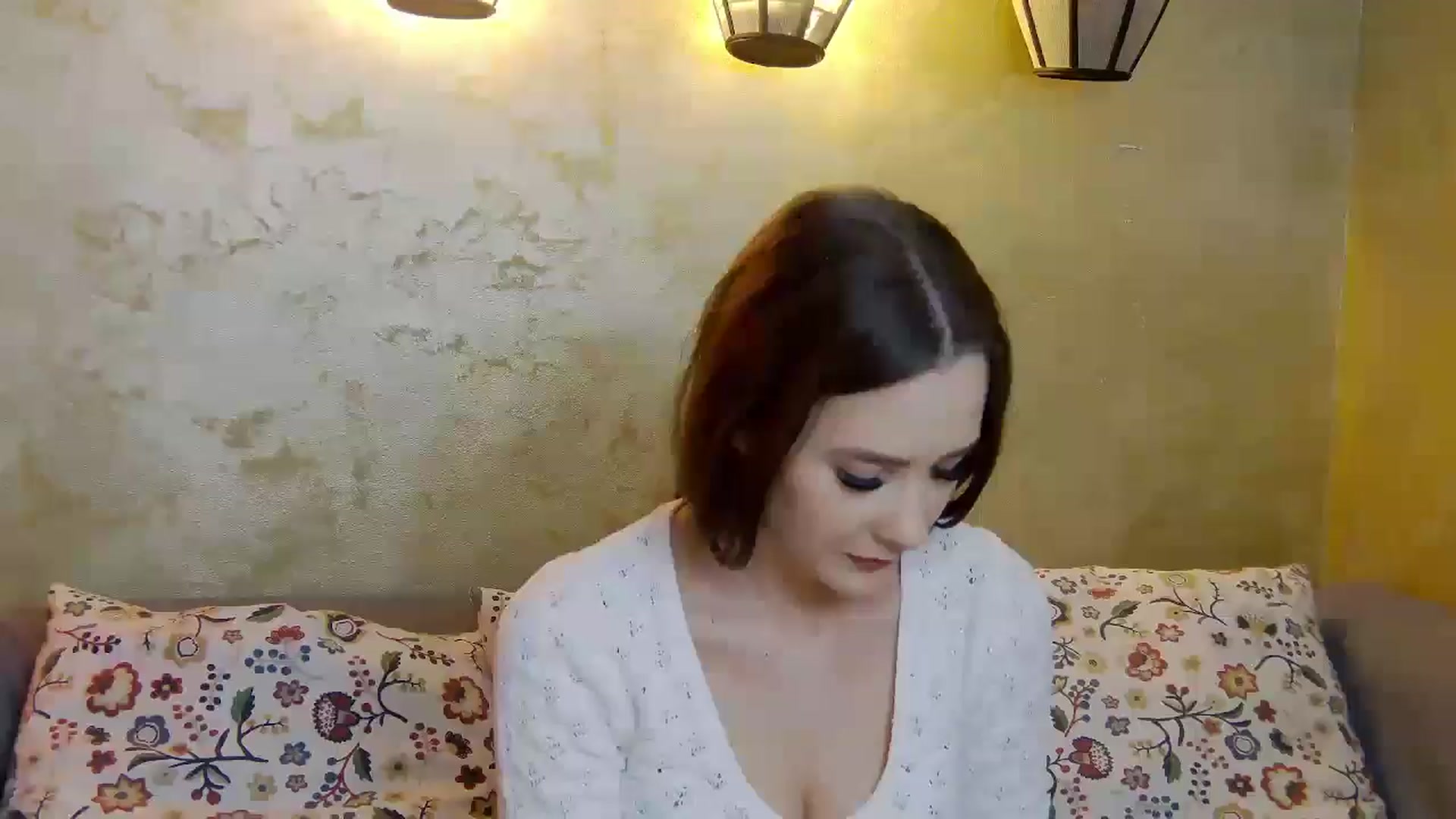 Gallery image thumbnail from Radiance's myfreecams stream on, 03/21/2025, 17:08 image 7 of 20
