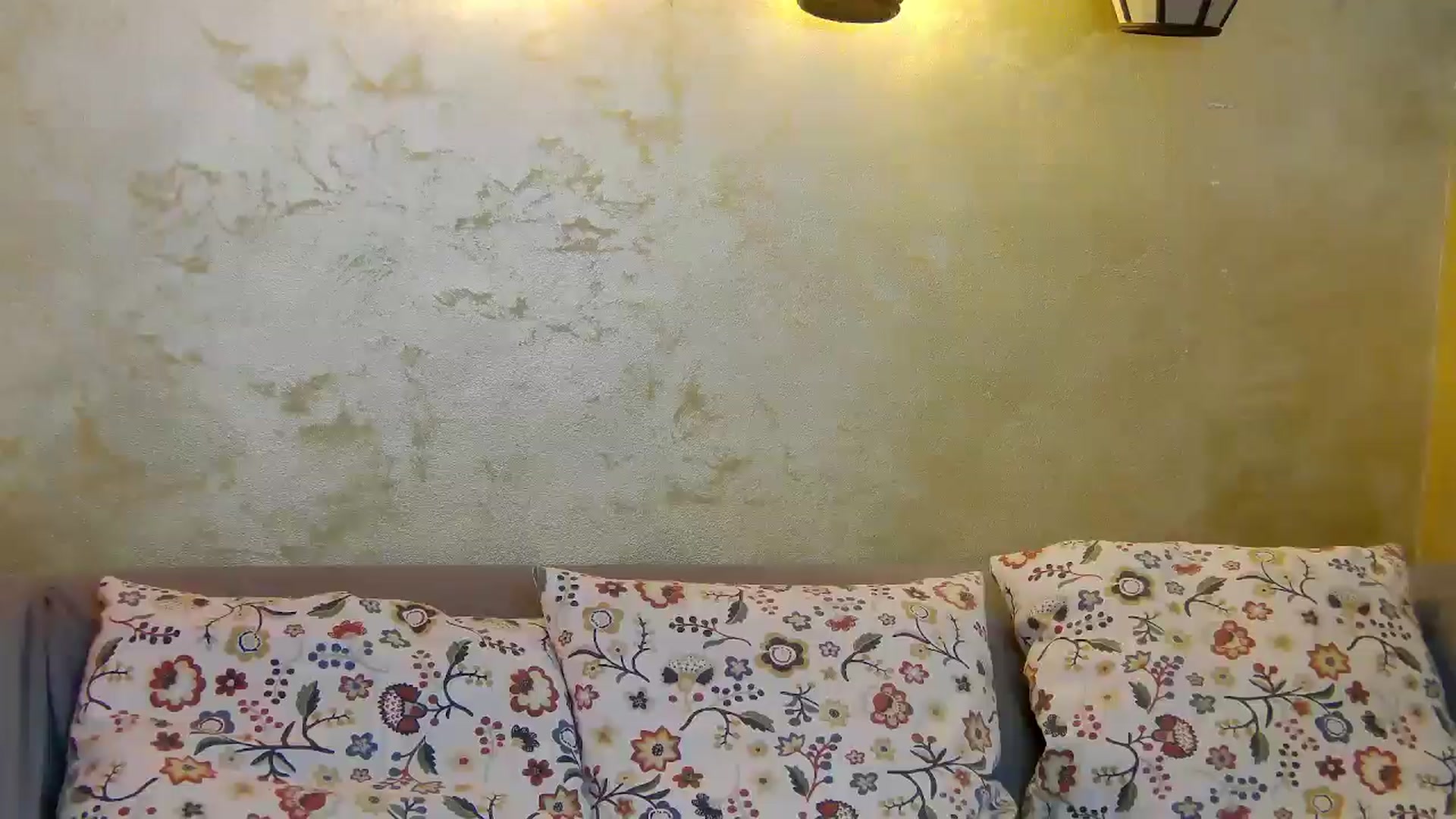 Gallery image thumbnail from Radiance's myfreecams stream on, 03/21/2025, 21:00 image 12 of 20