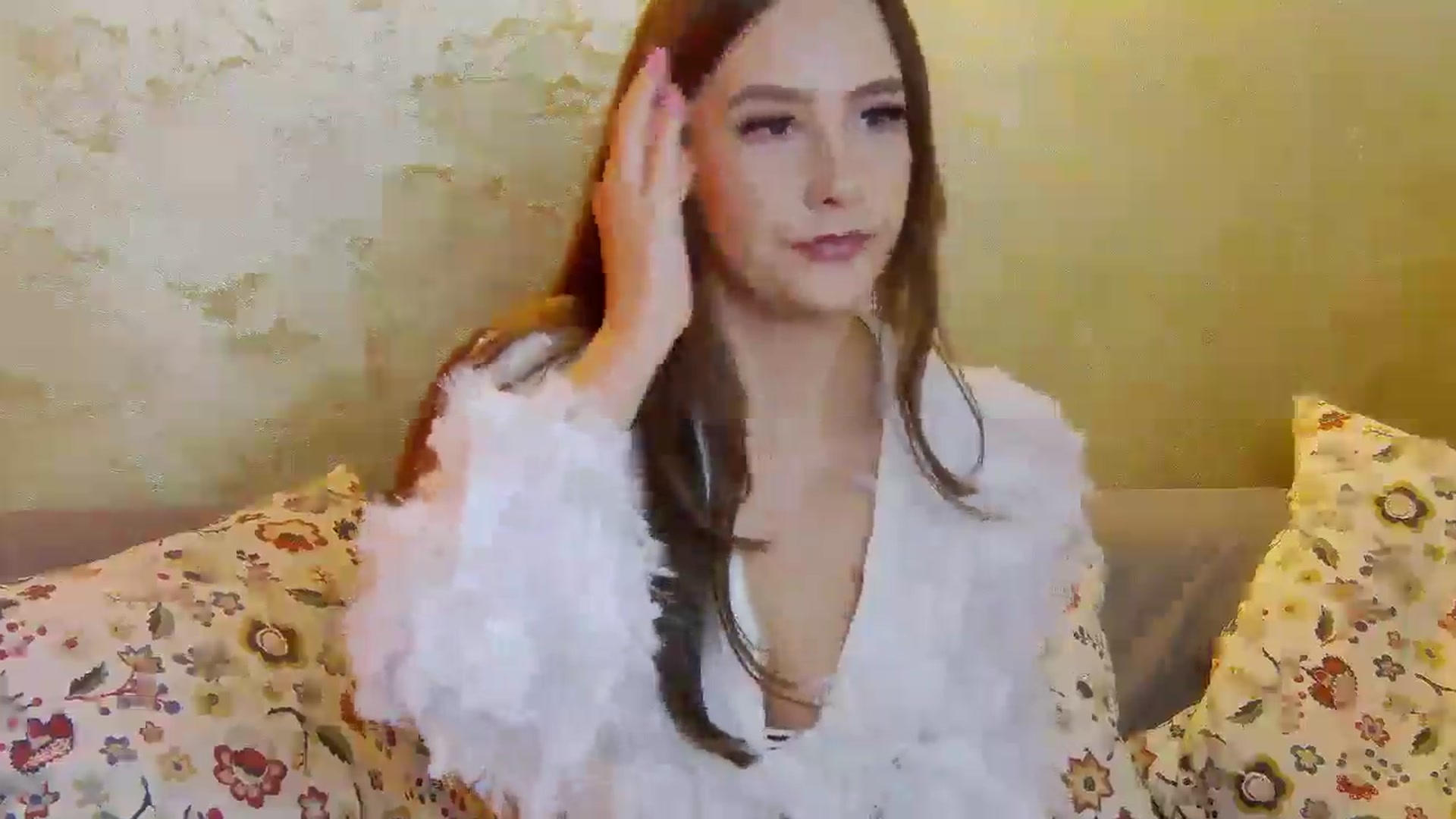 Gallery image thumbnail from Radiance's myfreecams stream on, 03/22/2025, 14:54 image 4 of 20