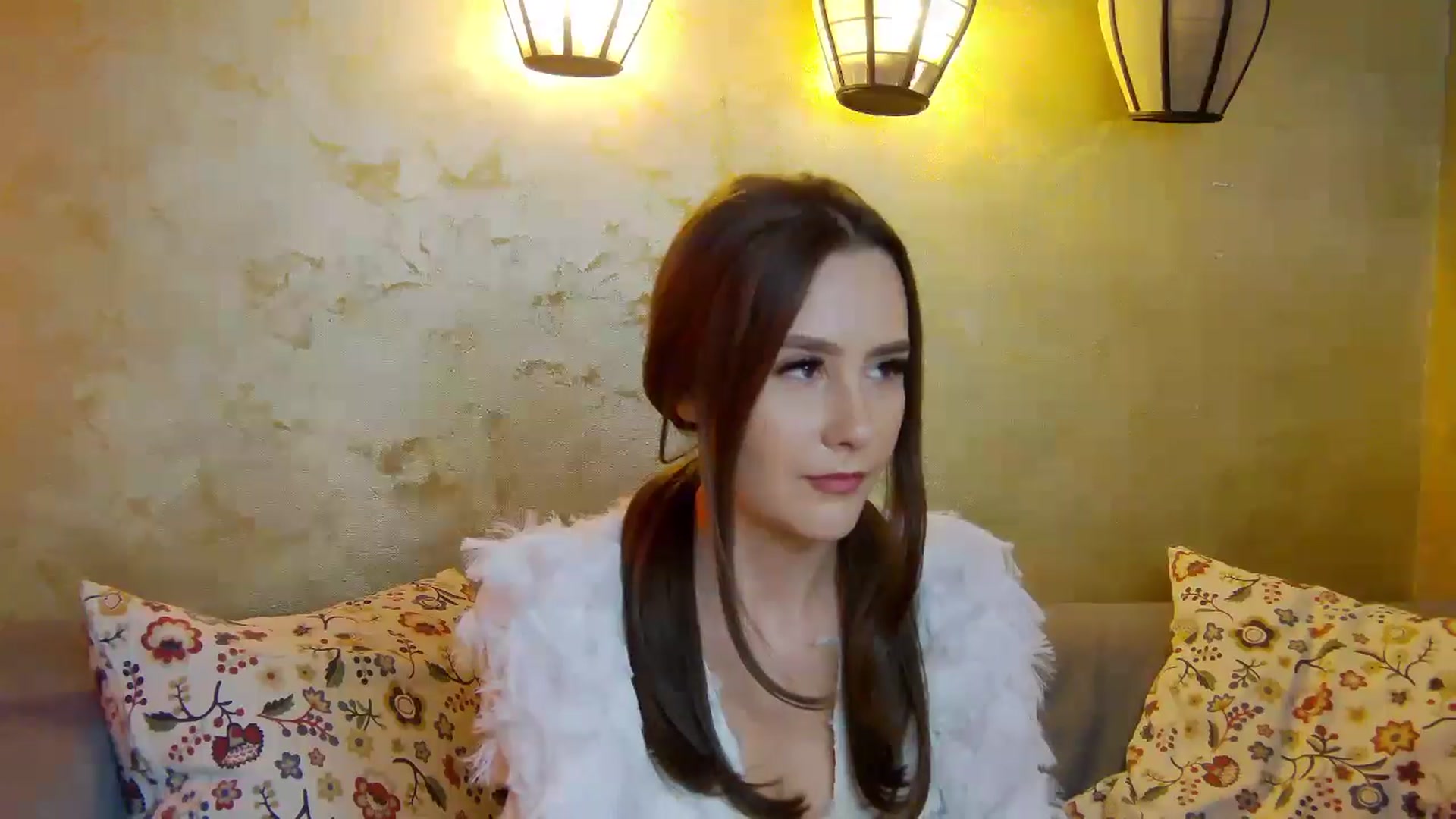 Gallery image thumbnail from Radiance's myfreecams stream on, 03/22/2025, 18:19 image 13 of 20