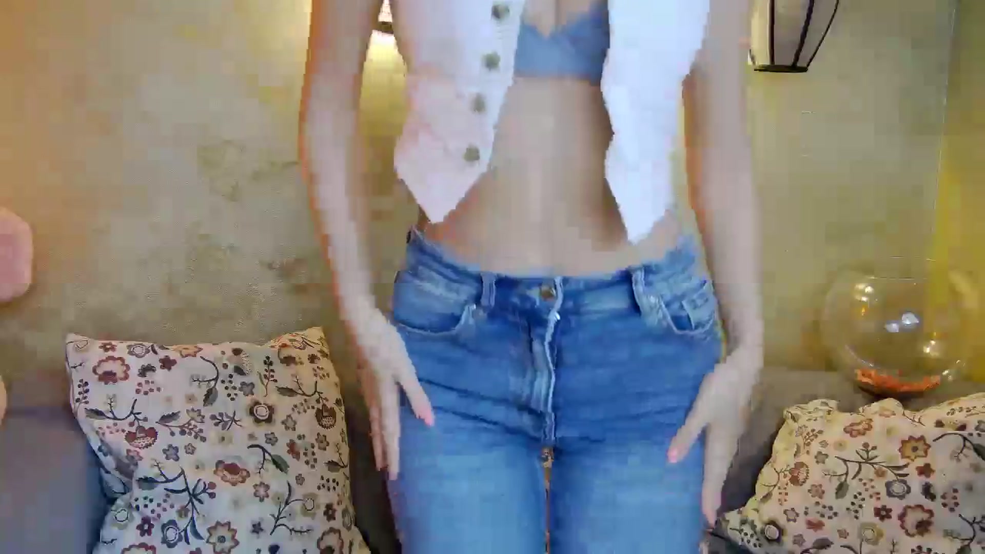 Gallery image thumbnail from Radiance's myfreecams stream on, 03/23/2025, 16:25 image 18 of 20