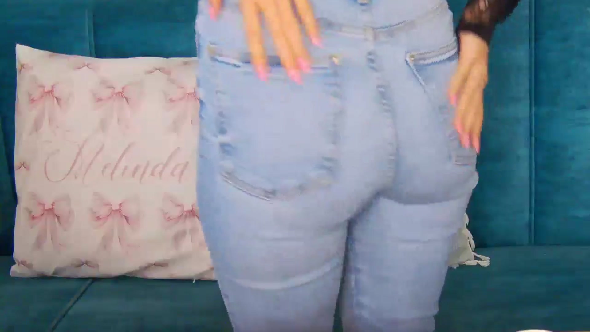 Gallery image thumbnail from Radiance's myfreecams stream on, 03/24/2025, 16:08 image 3 of 20