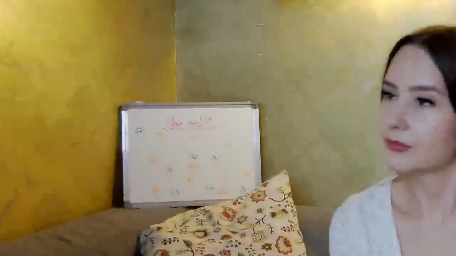 Gallery image thumbnail from Radiance's myfreecams stream on, 04/01/2025, 15:31 image 15 of 20