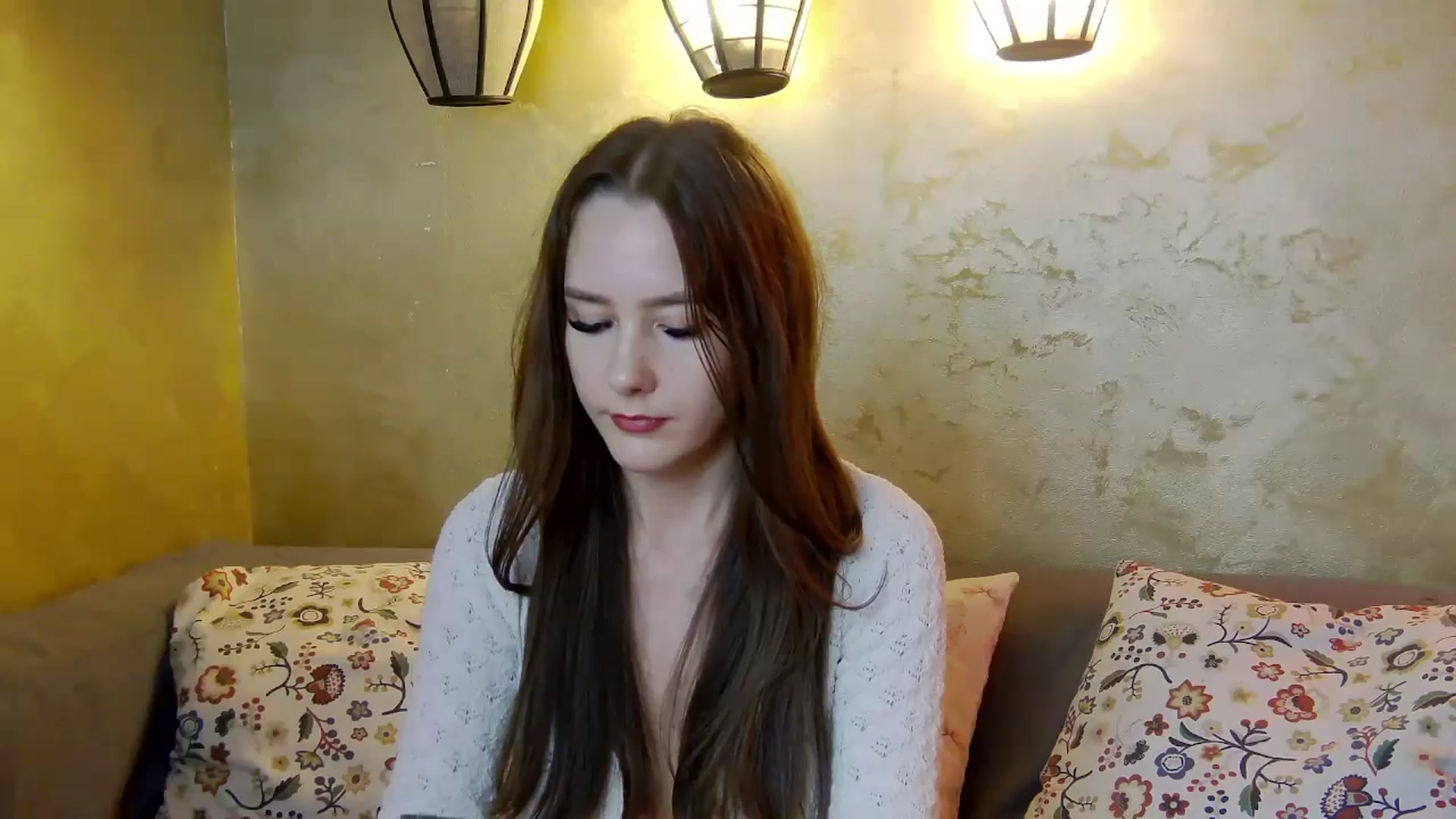 Gallery image thumbnail from Radiance's myfreecams stream on, 04/01/2025, 19:59 image 16 of 20