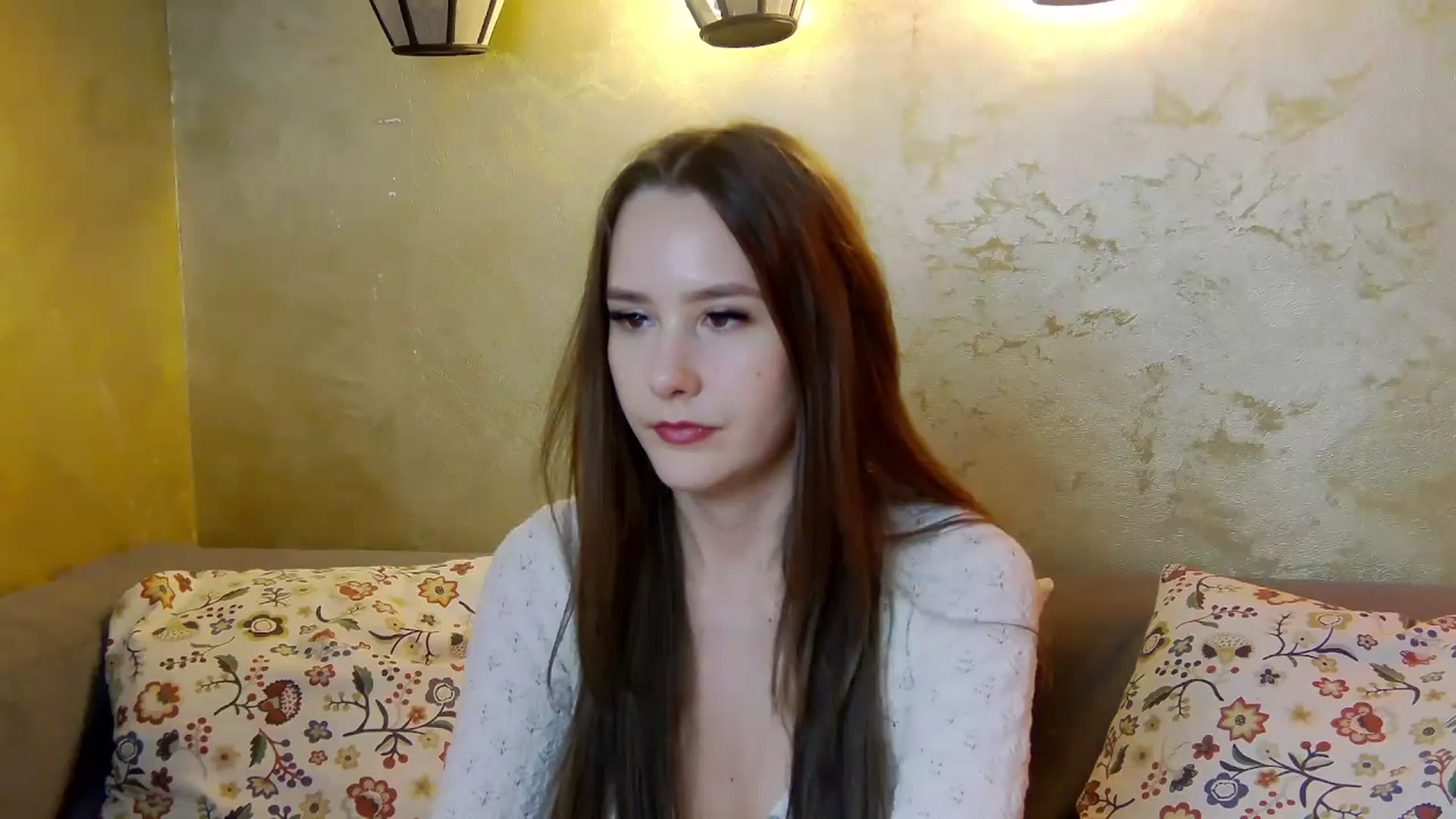 Gallery image thumbnail from Radiance's myfreecams stream on, 04/01/2025, 19:59 image 4 of 20