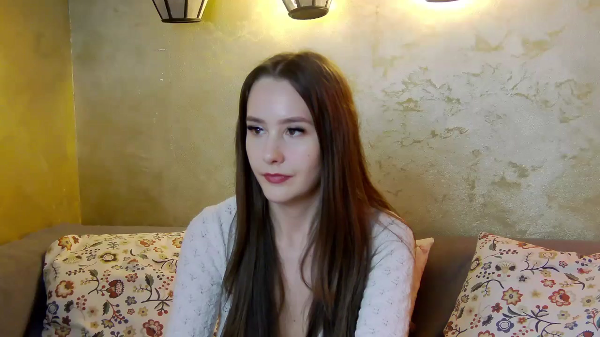 Gallery image thumbnail from Radiance's myfreecams stream on, 04/01/2025, 19:59 image 10 of 20