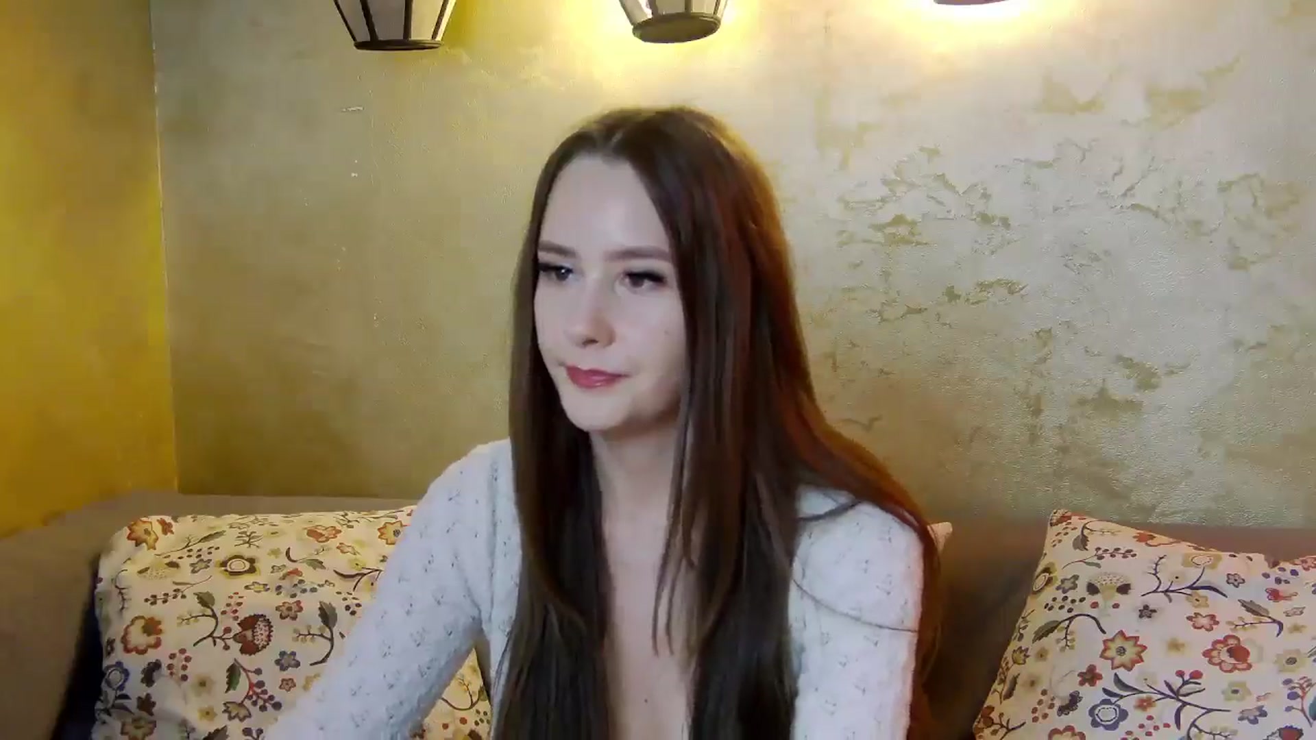 Gallery image thumbnail from Radiance's myfreecams stream on, 04/01/2025, 19:59 image 6 of 20
