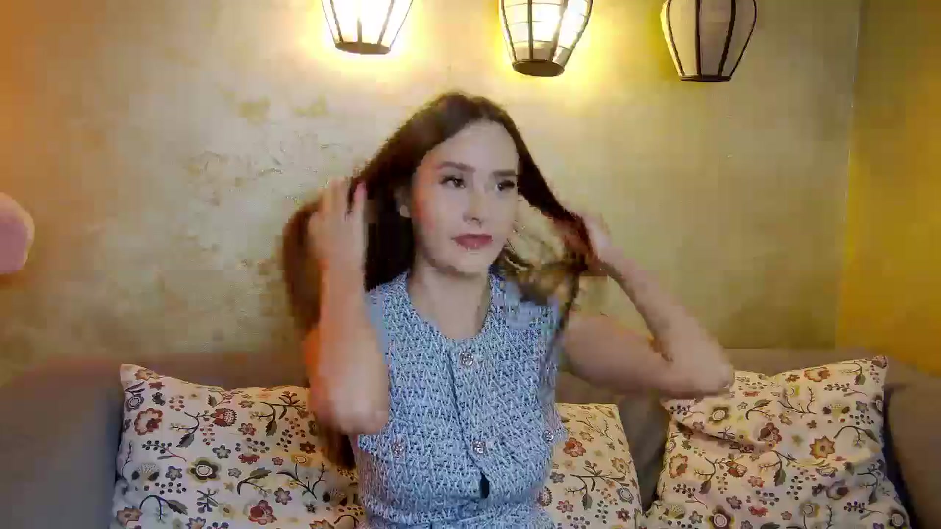 Gallery image thumbnail from Radiance's myfreecams stream on, 04/05/2025, 14:55 image 18 of 20