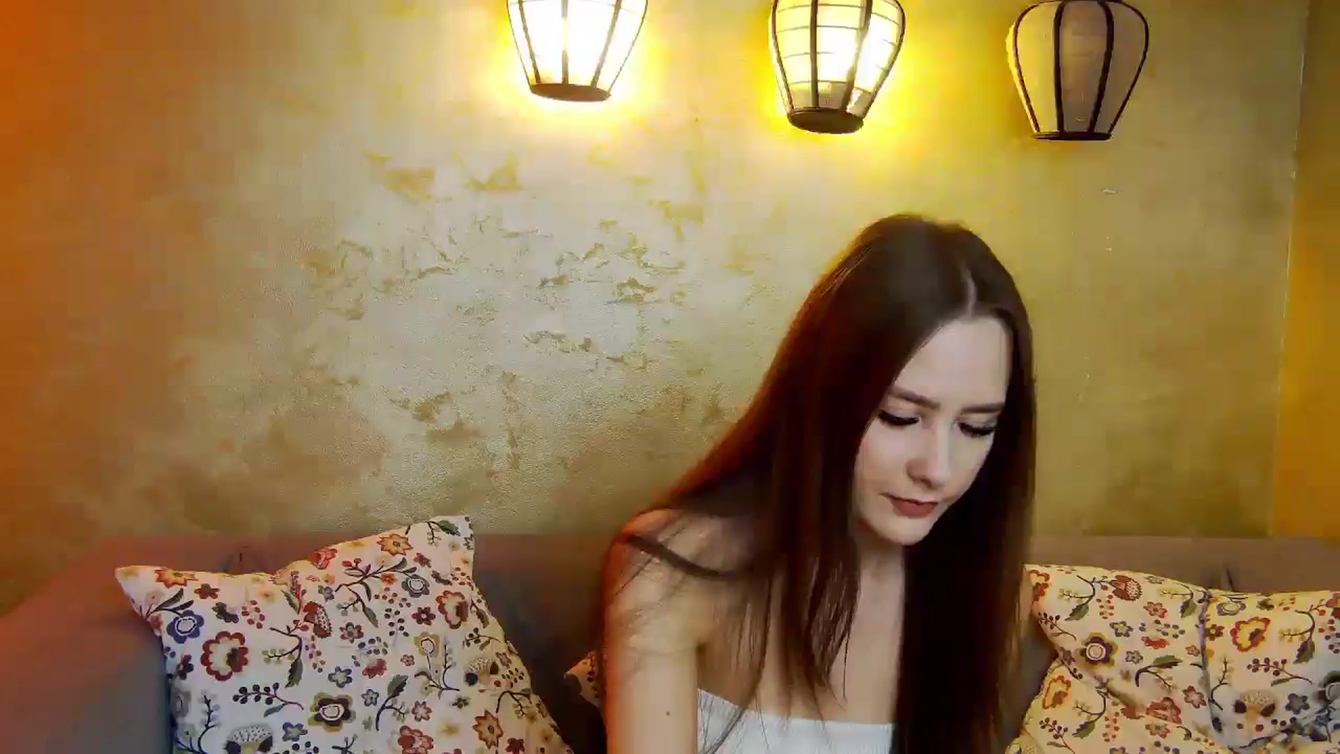 Gallery image thumbnail from Radiance's myfreecams stream on, 04/06/2025, 19:30 image 13 of 20