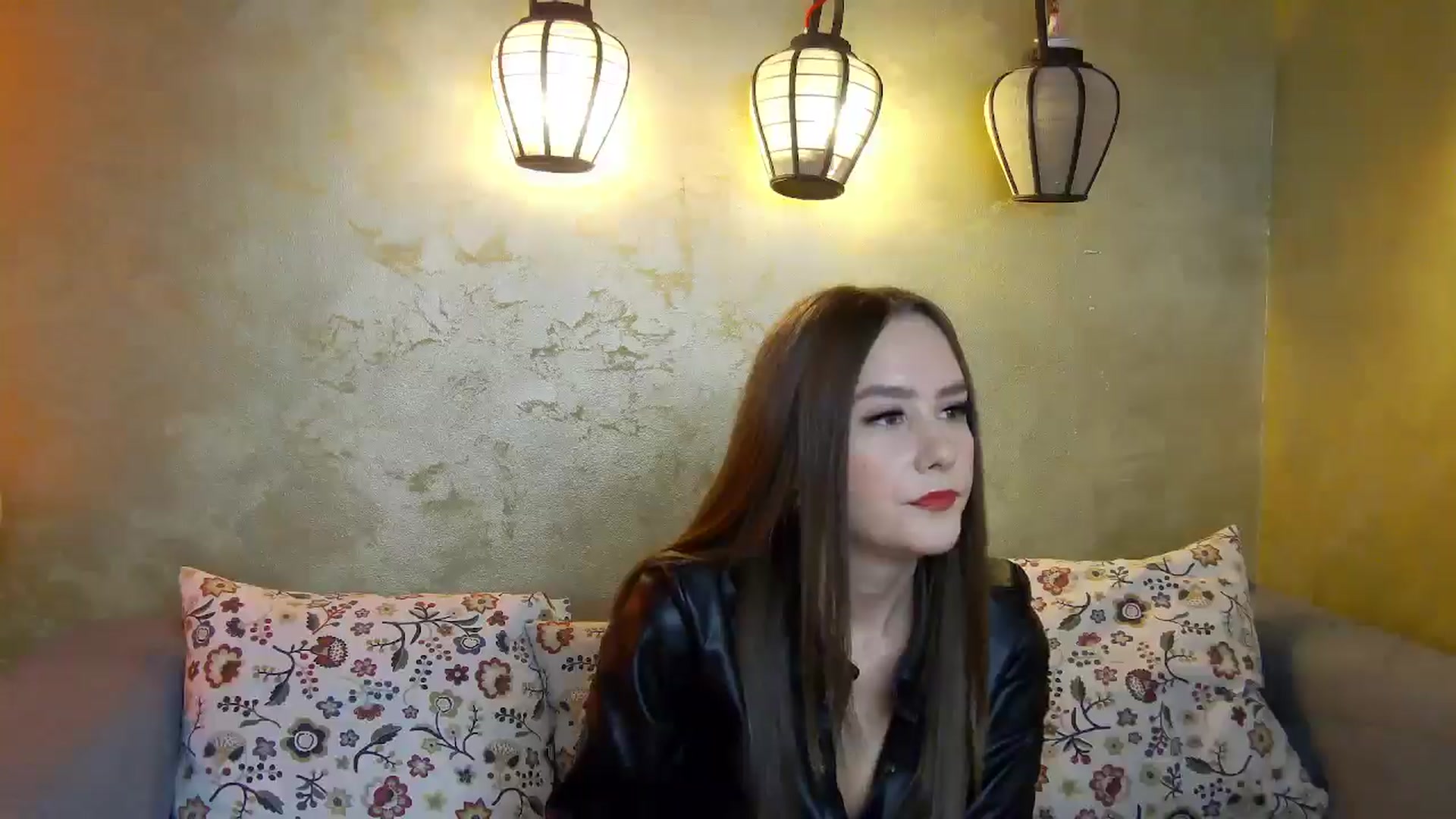 Gallery image thumbnail from Radiance's myfreecams stream on, 04/08/2025, 15:06 image 19 of 20