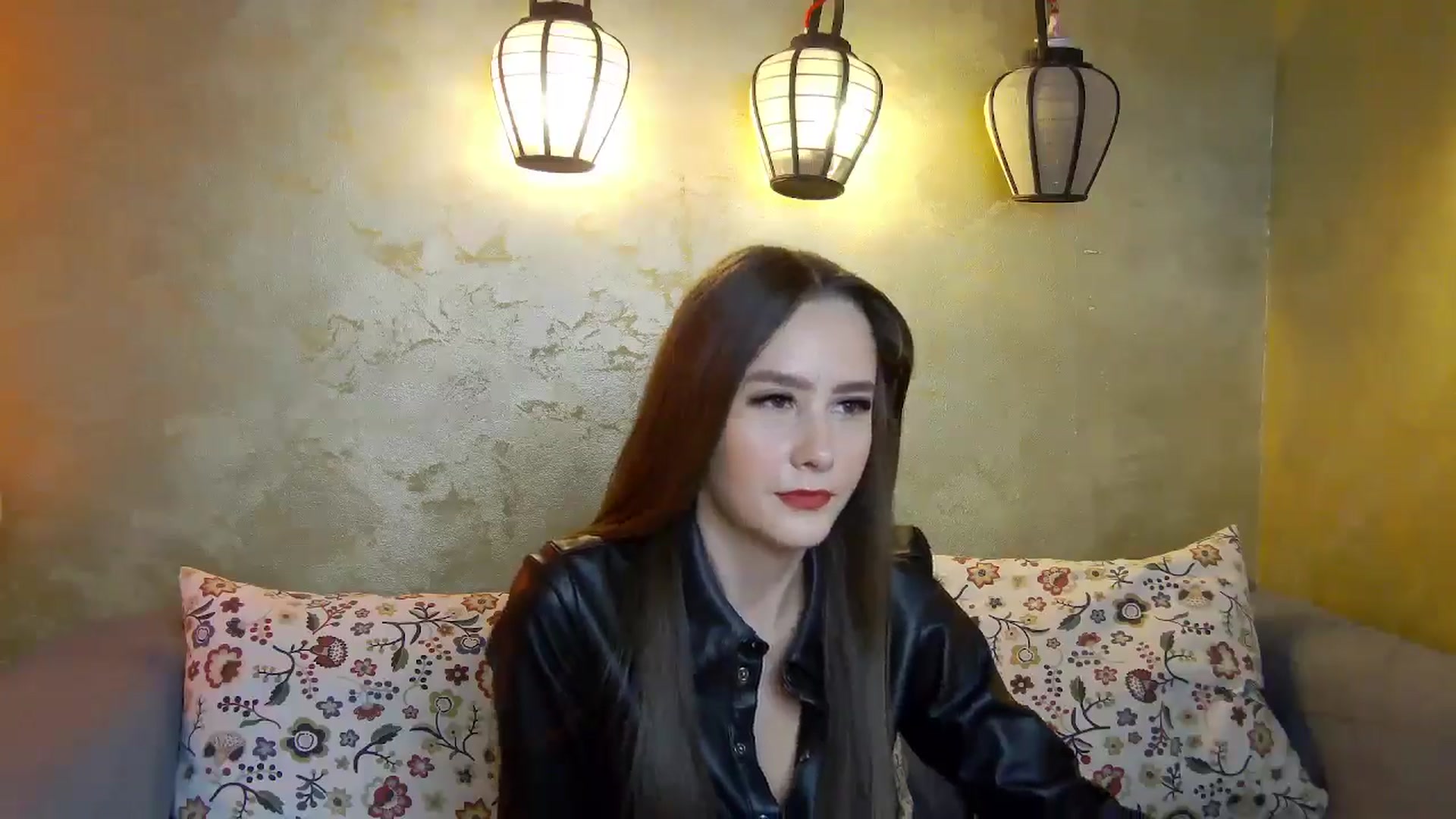 Gallery image thumbnail from Radiance's myfreecams stream on, 04/08/2025, 15:06 image 15 of 20