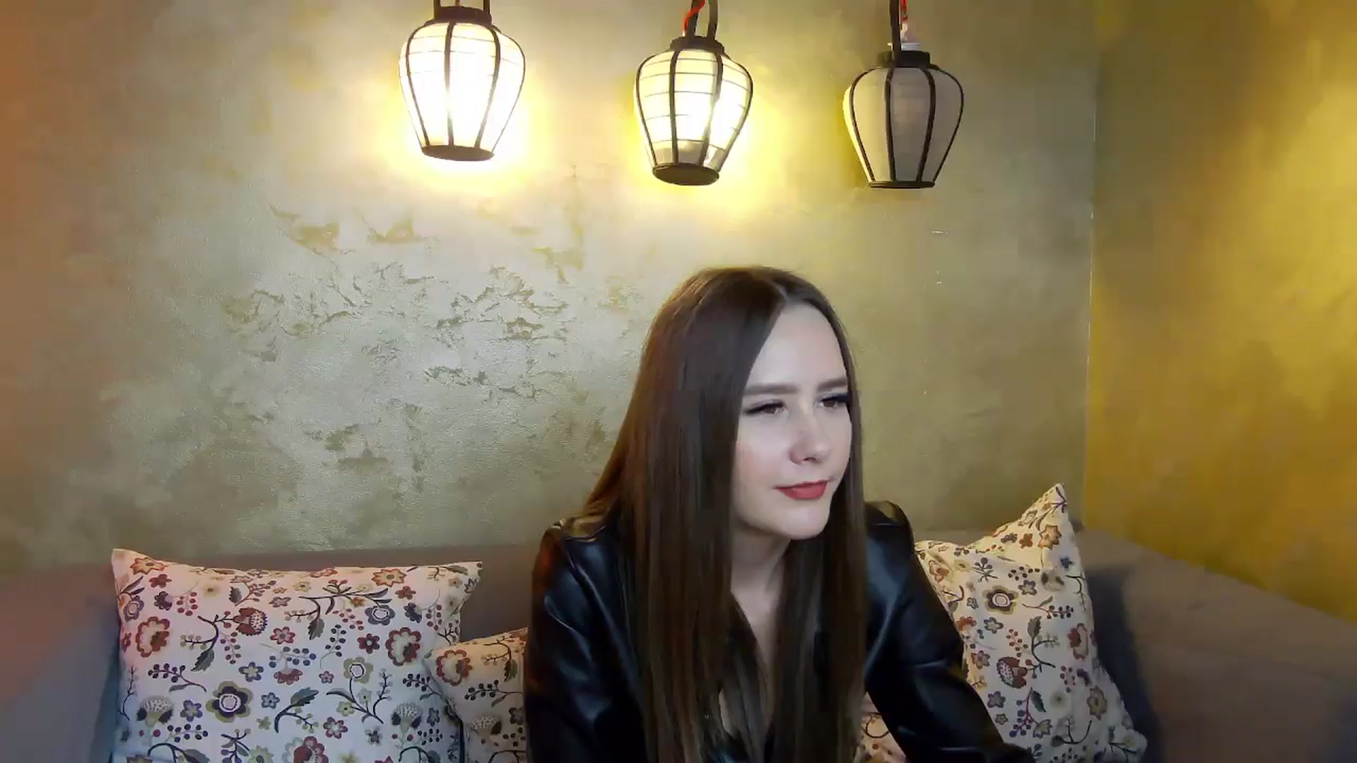 Gallery image thumbnail from Radiance's myfreecams stream on, 04/08/2025, 18:59 image 5 of 20