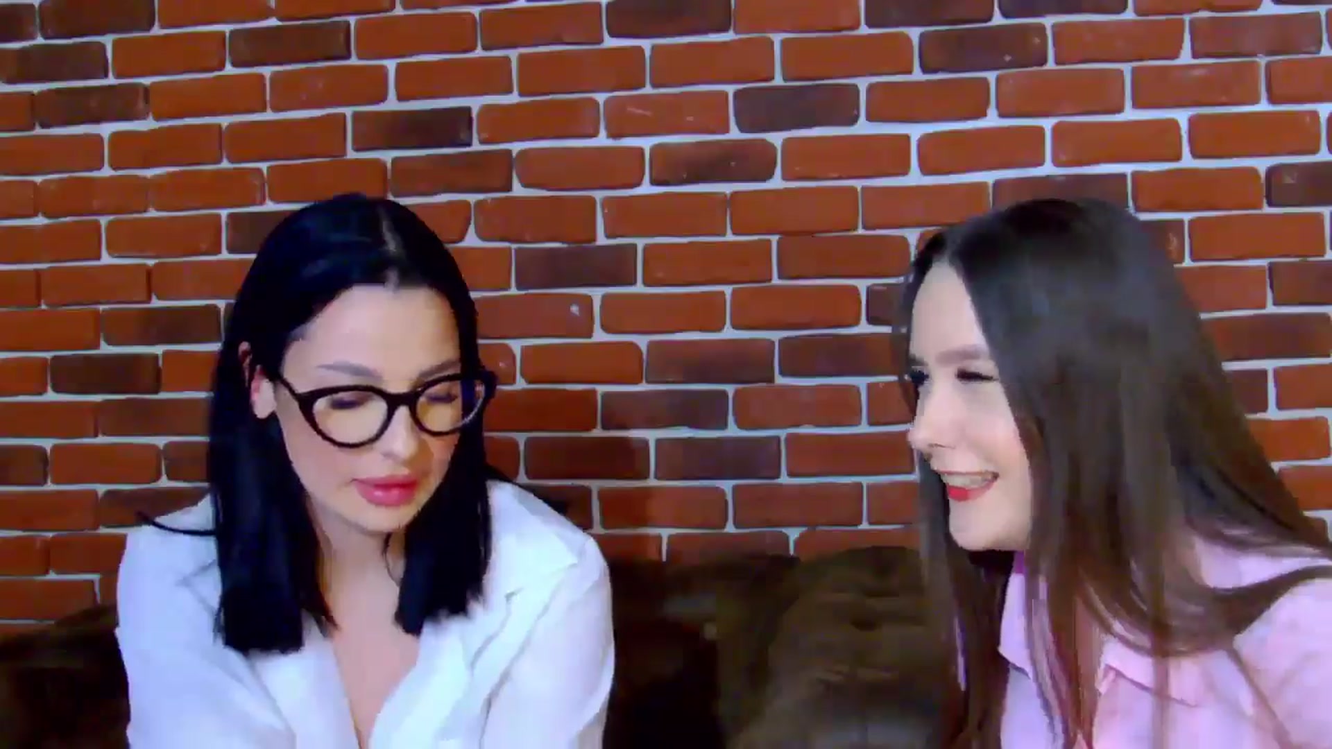 Gallery image thumbnail from Radiance's myfreecams stream on, 04/11/2025, 14:46 image 15 of 20