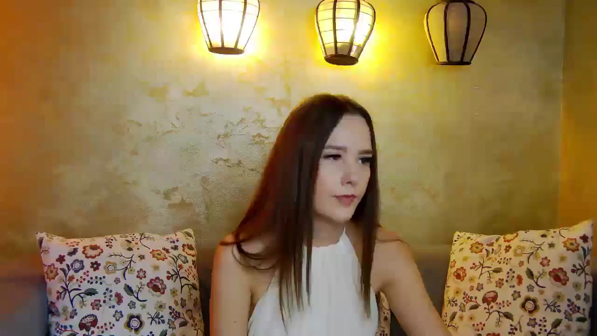 Gallery image thumbnail from Radiance's myfreecams stream on, 04/13/2025, 14:57 image 12 of 20