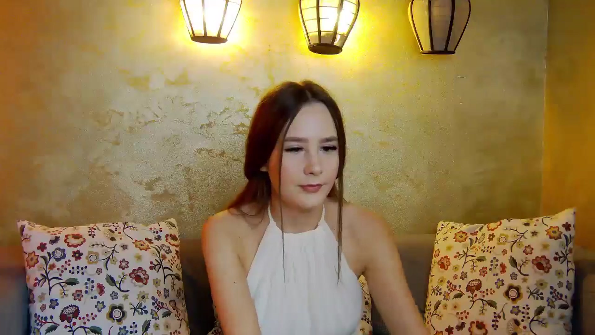 Gallery image thumbnail from Radiance's myfreecams stream on, 04/13/2025, 14:57 image 2 of 20