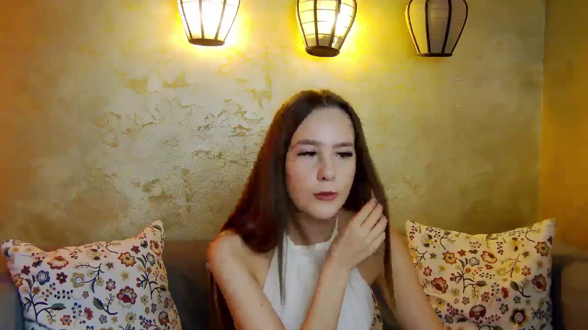 Gallery image thumbnail from Radiance's myfreecams stream on, 04/13/2025, 16:59 image 10 of 20