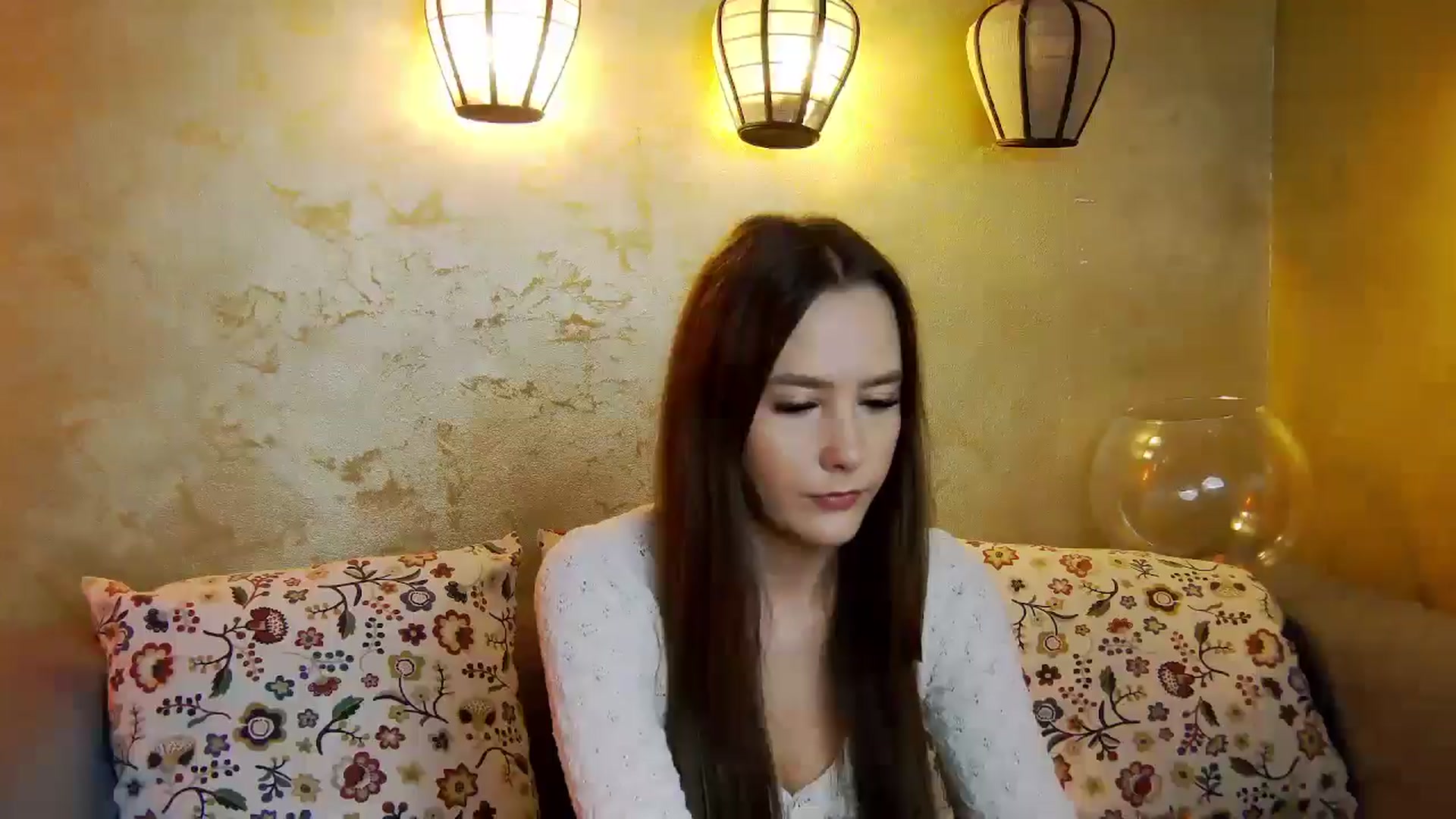 Gallery image thumbnail from Radiance's myfreecams stream on, 04/14/2025, 15:31 image 8 of 20
