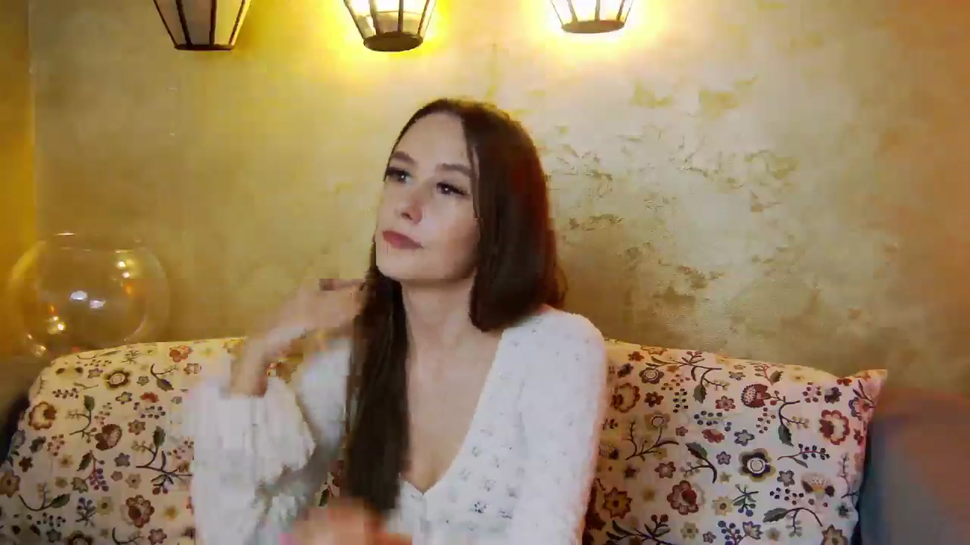 Gallery image thumbnail from Radiance's myfreecams stream on, 04/14/2025, 19:05 image 10 of 20