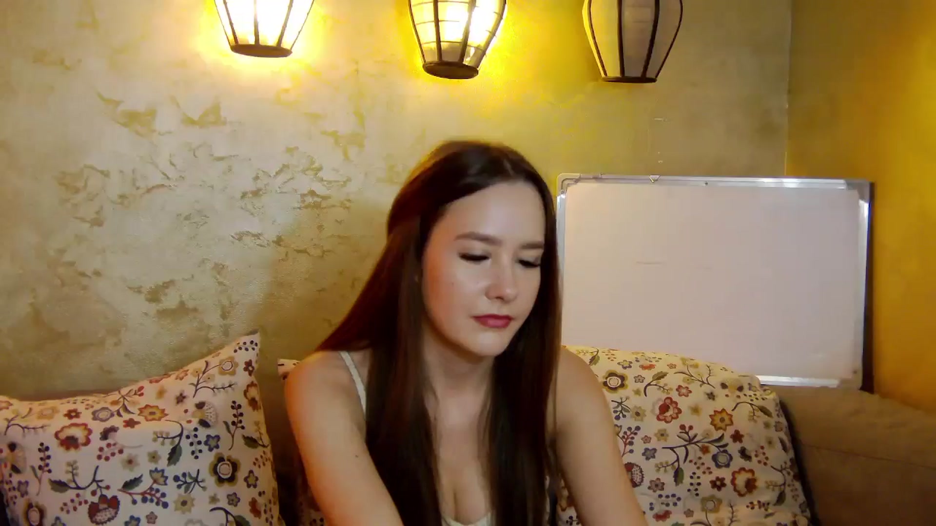 Gallery image thumbnail from Radiance's myfreecams stream on, 04/16/2025, 15:26 image 20 of 20
