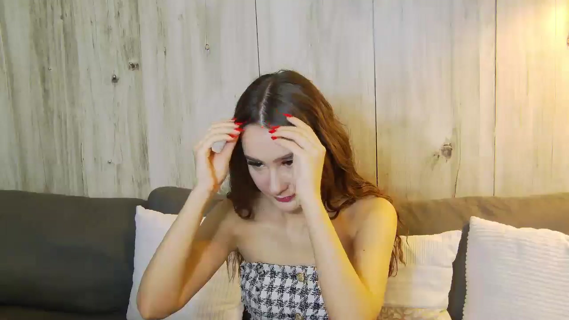 Gallery image thumbnail from Radiance's myfreecams stream on, 04/23/2025, 14:19 image 6 of 20