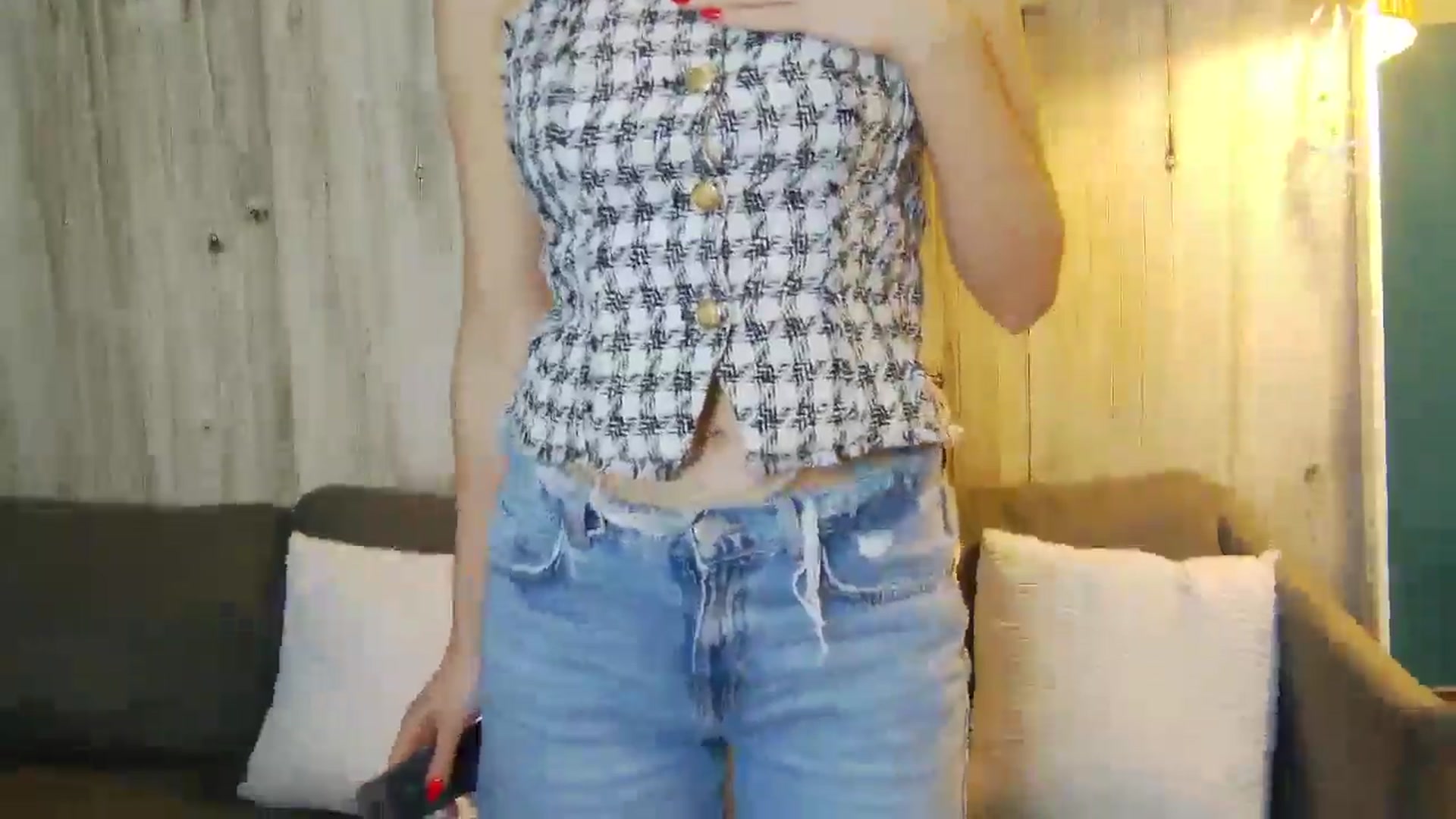 Gallery image thumbnail from Radiance's myfreecams stream on, 04/23/2025, 16:18 image 4 of 20