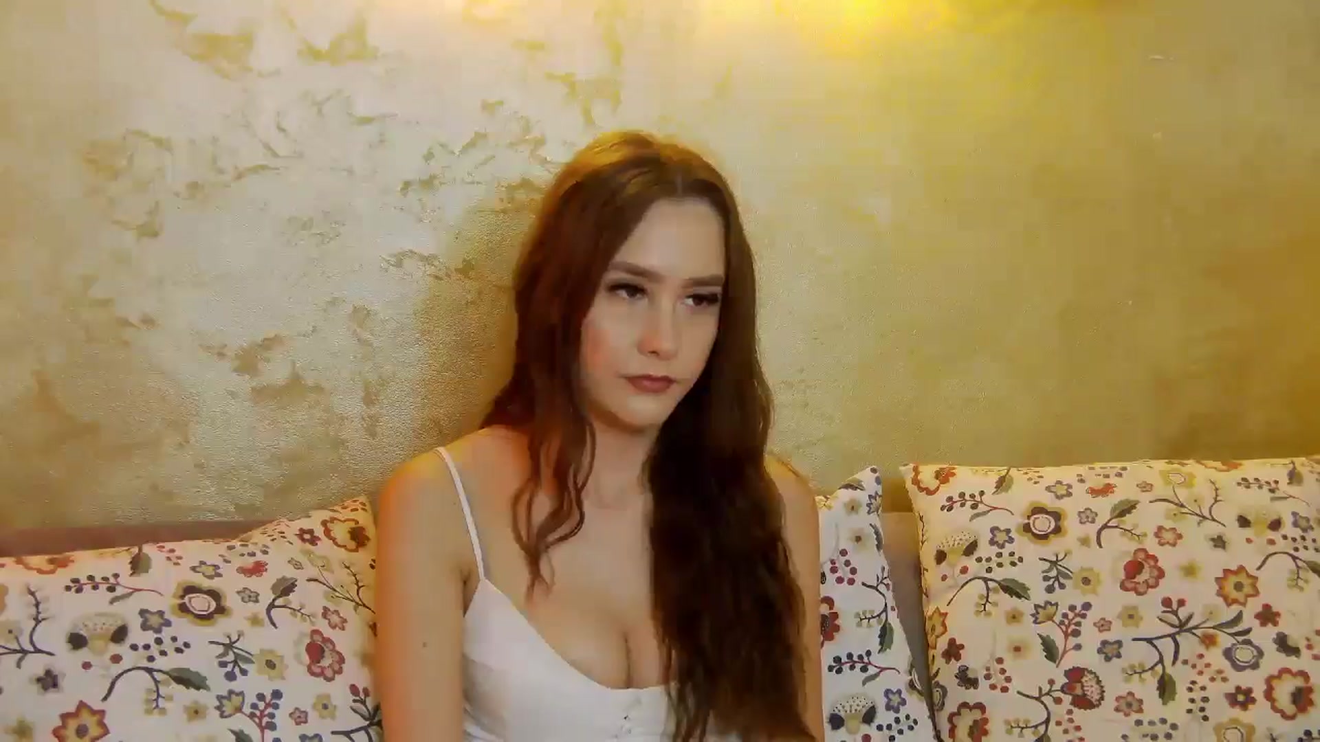 Gallery image thumbnail from Radiance's myfreecams stream on, 04/24/2025, 13:40 image 13 of 20