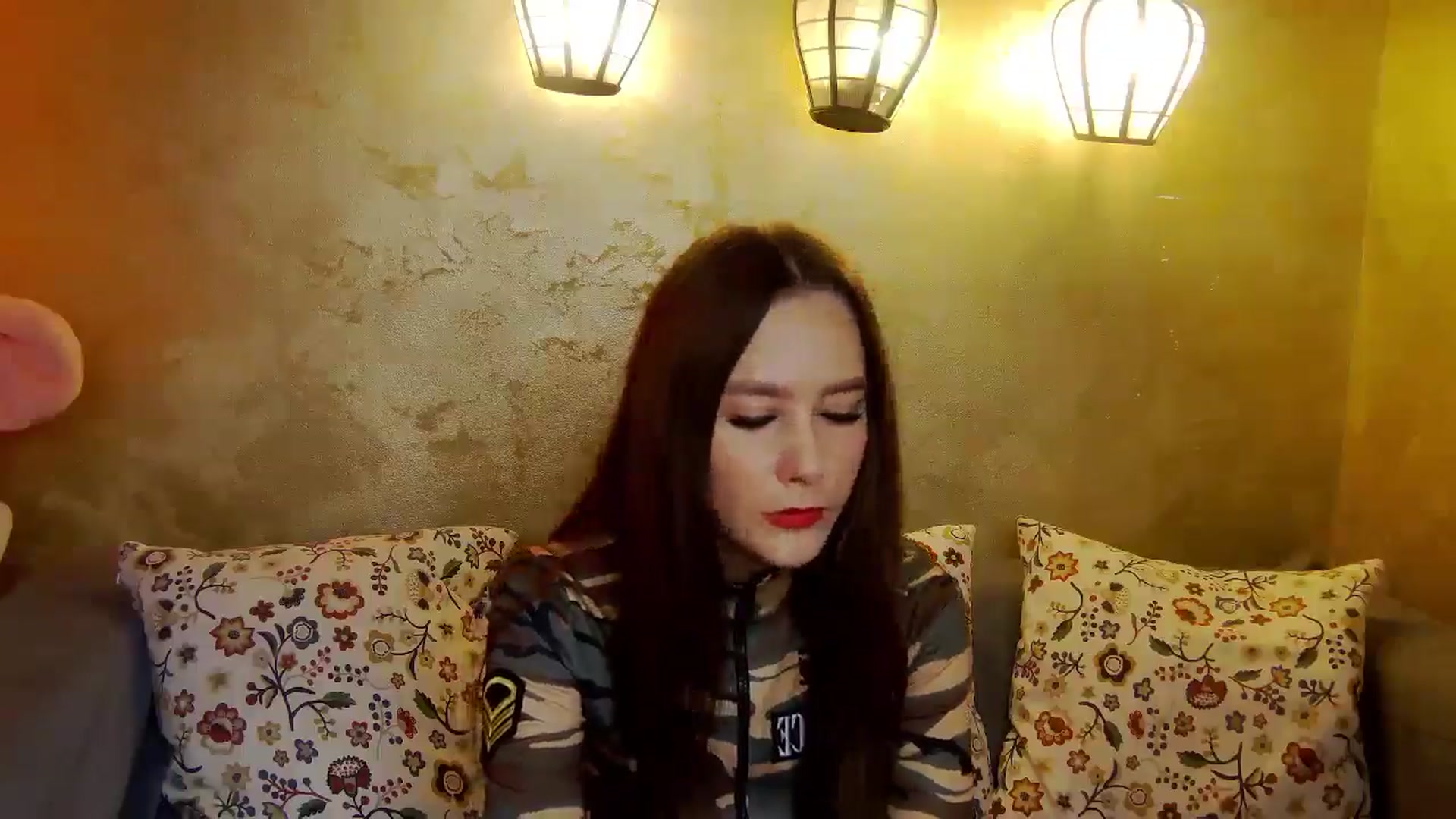 Gallery image thumbnail from Radiance's myfreecams stream on, 05/09/2025, 14:03 image 18 of 20