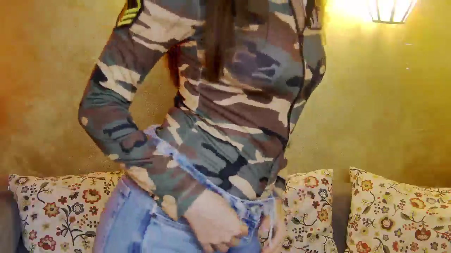 Gallery image thumbnail from Radiance's myfreecams stream on, 05/09/2025, 14:39 image 3 of 20