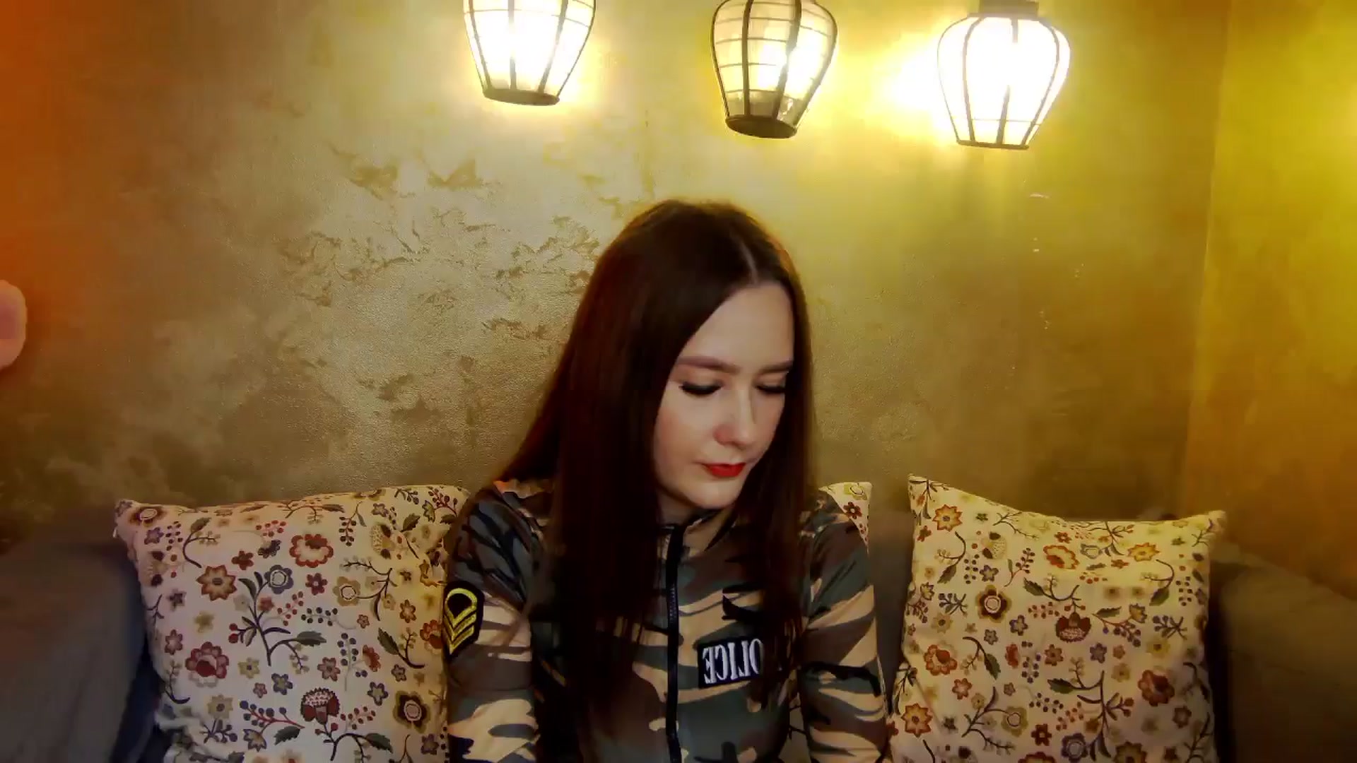 Gallery image thumbnail from Radiance's myfreecams stream on, 05/09/2025, 14:39 image 12 of 20