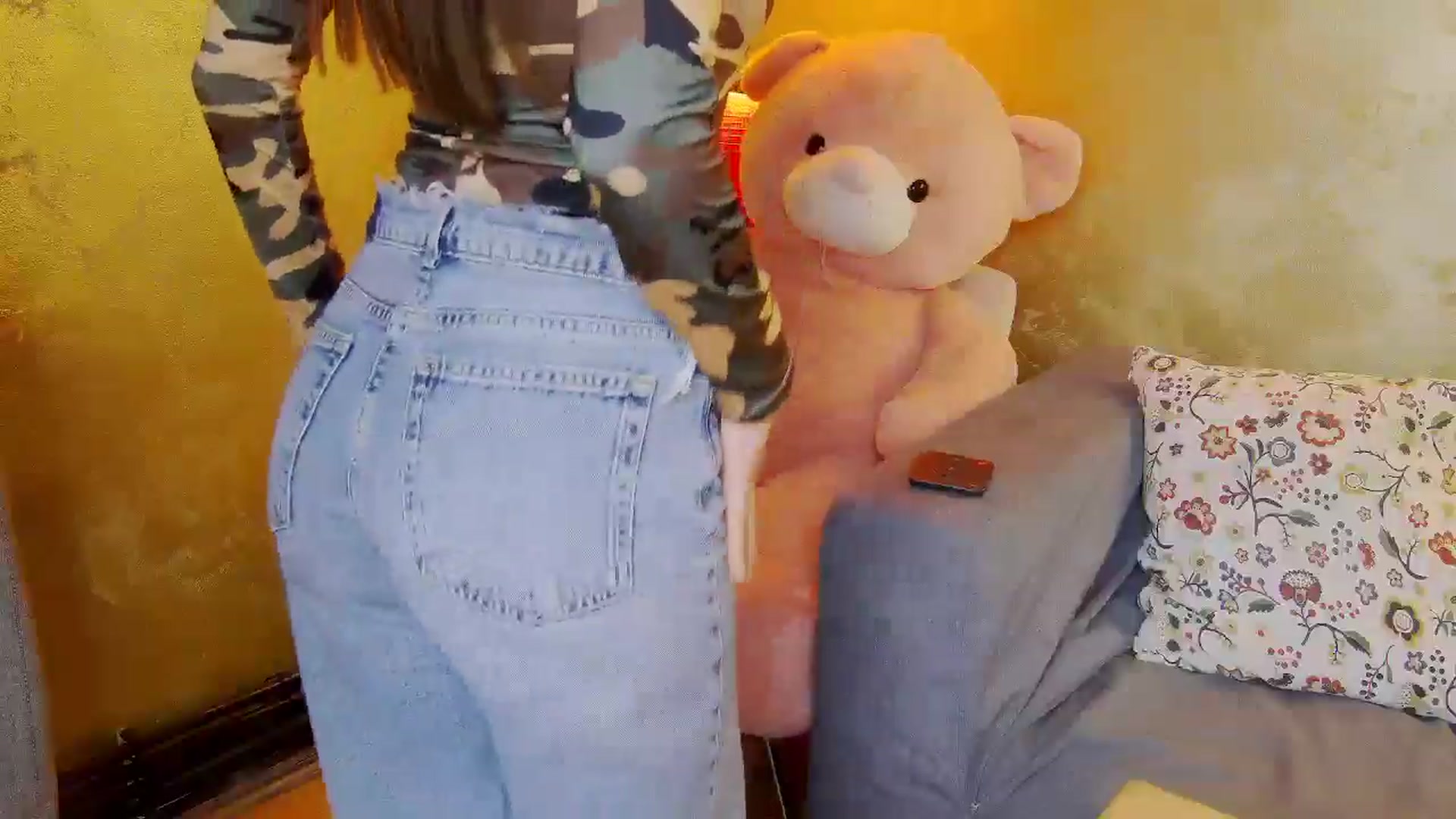 Gallery image thumbnail from Radiance's myfreecams stream on, 05/09/2025, 14:39 image 6 of 20