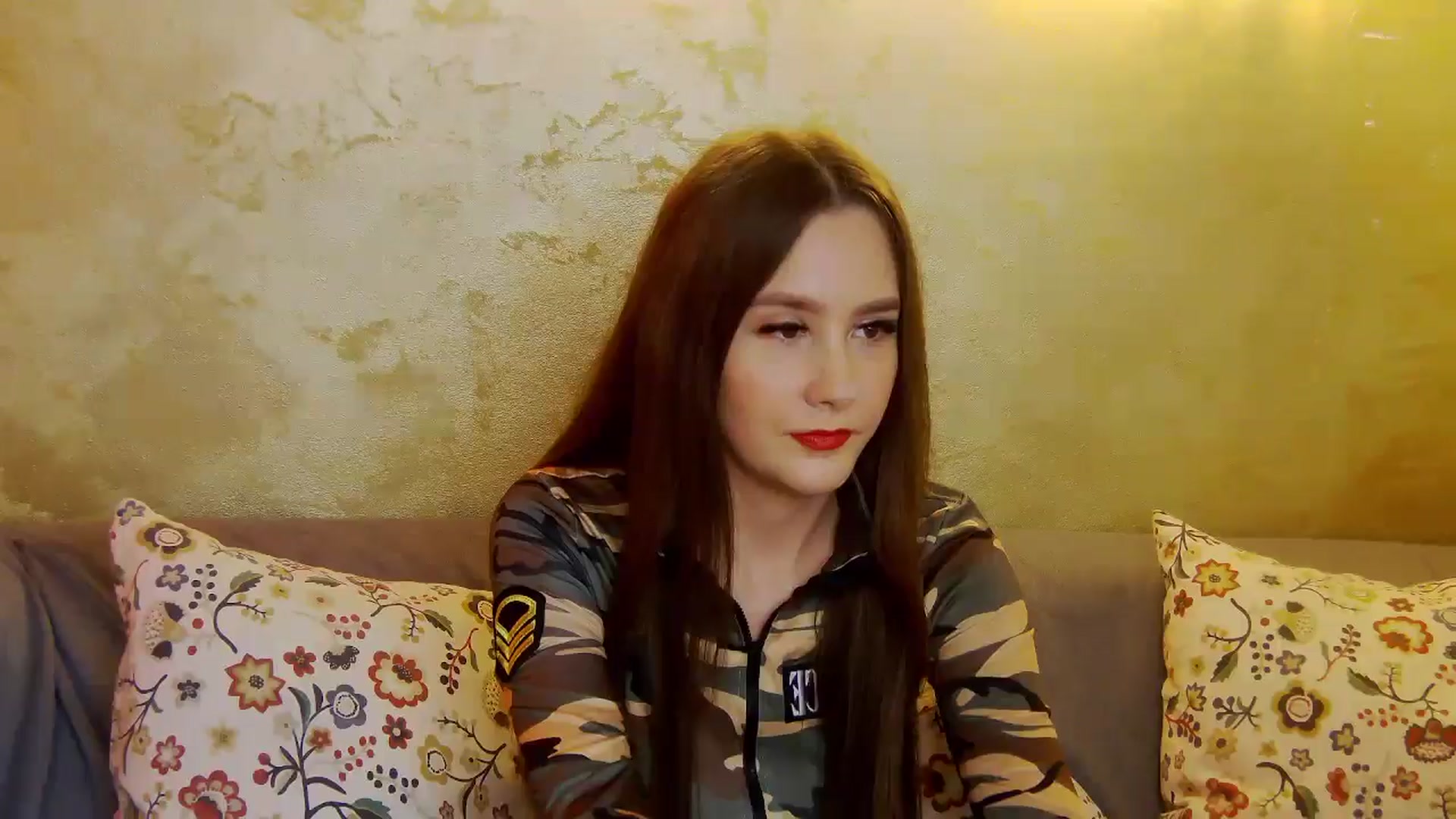 Gallery image thumbnail from Radiance's myfreecams stream on, 05/09/2025, 18:29 image 9 of 20