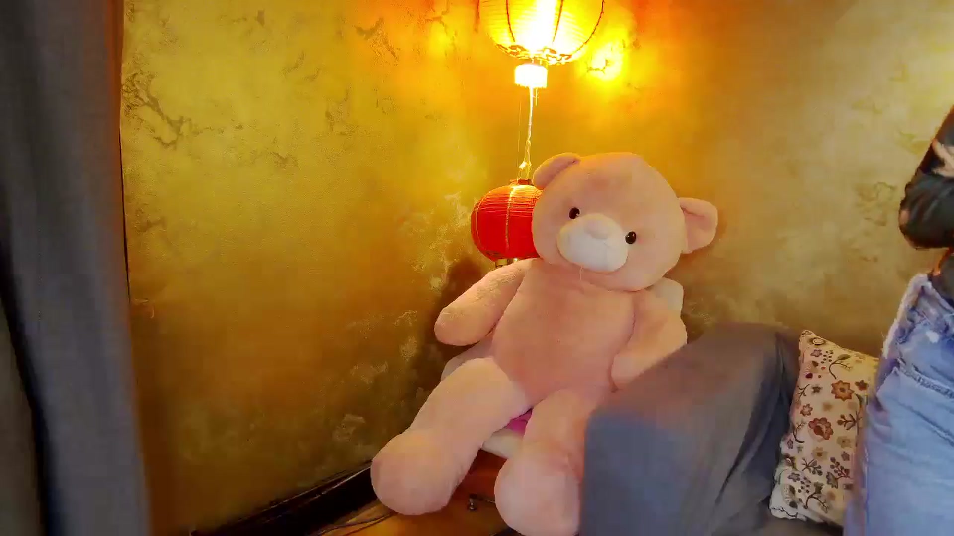Gallery image thumbnail from Radiance's myfreecams stream on, 05/09/2025, 18:29 image 19 of 20