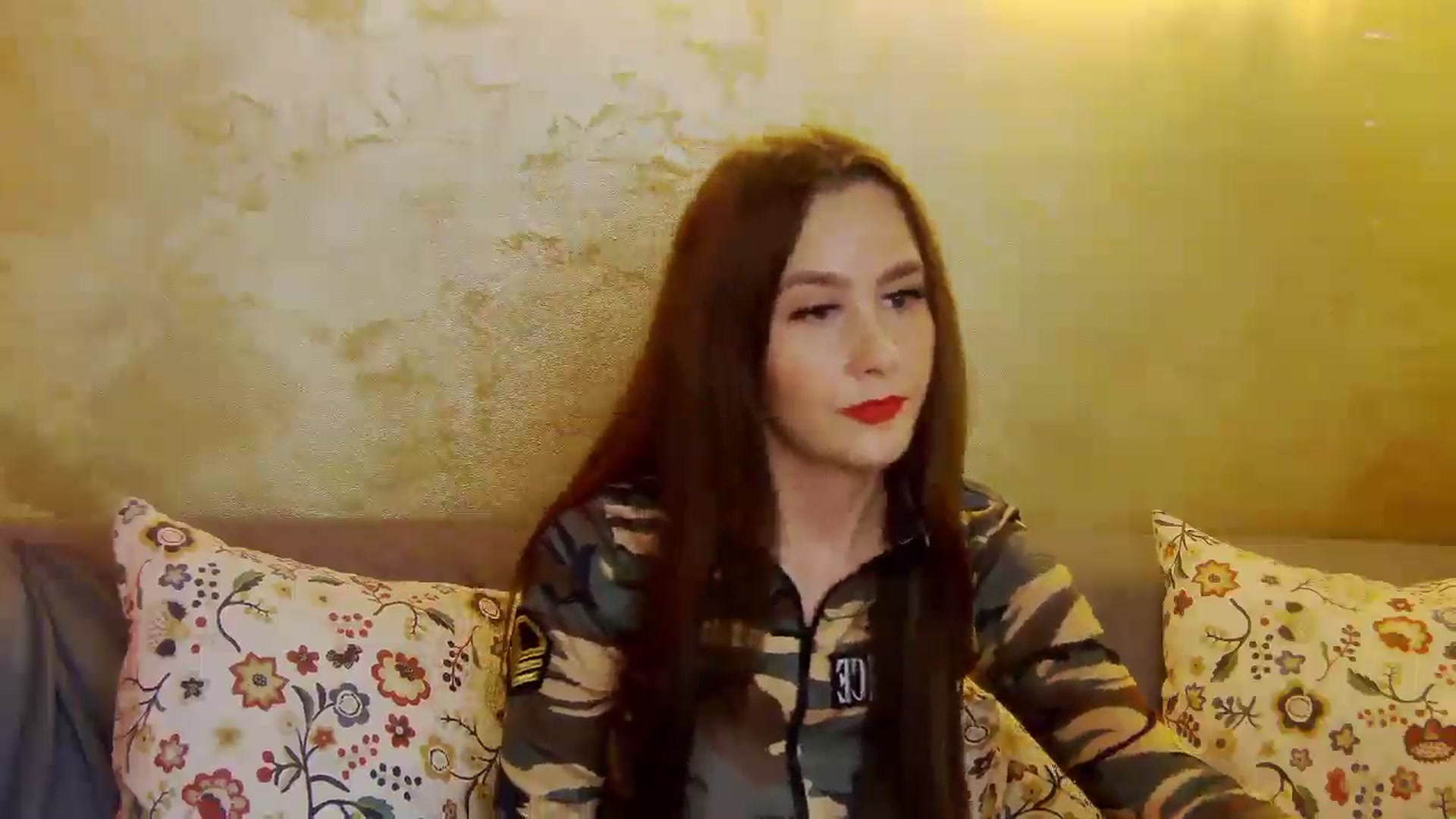 Gallery image thumbnail from Radiance's myfreecams stream on, 05/09/2025, 18:29 image 11 of 20