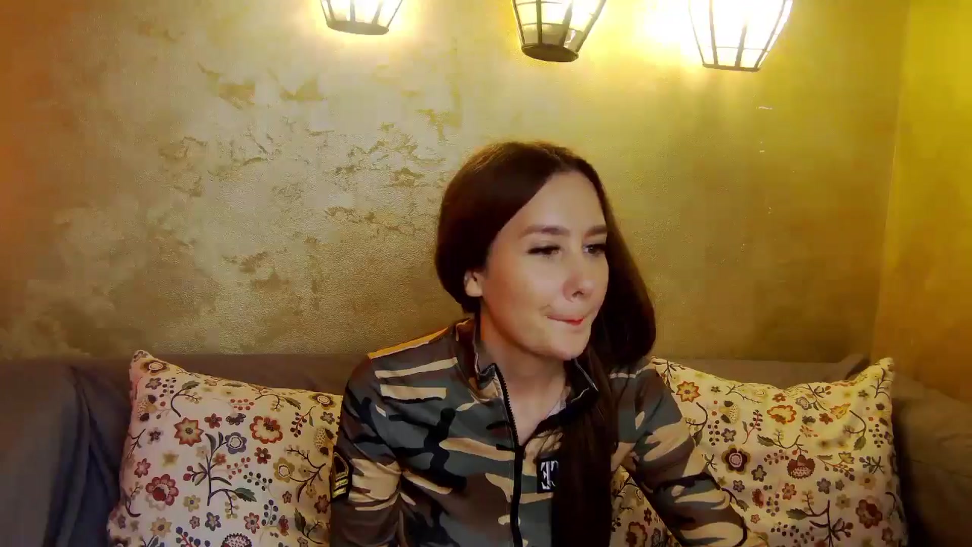 Gallery image thumbnail from Radiance's myfreecams stream on, 05/09/2025, 19:42 image 18 of 20