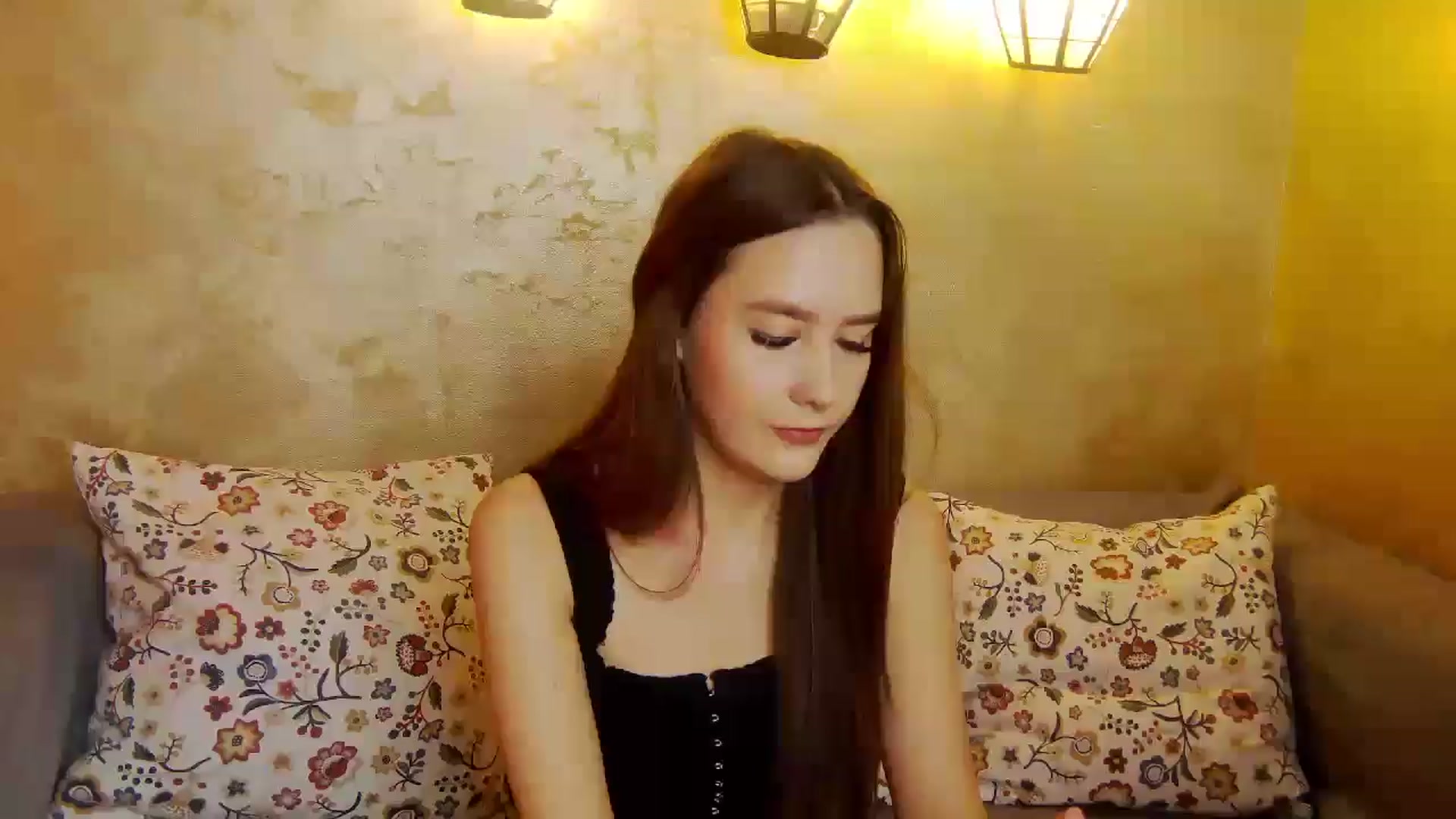 Gallery image thumbnail from Radiance's myfreecams stream on, 05/12/2025, 14:52 image 12 of 20
