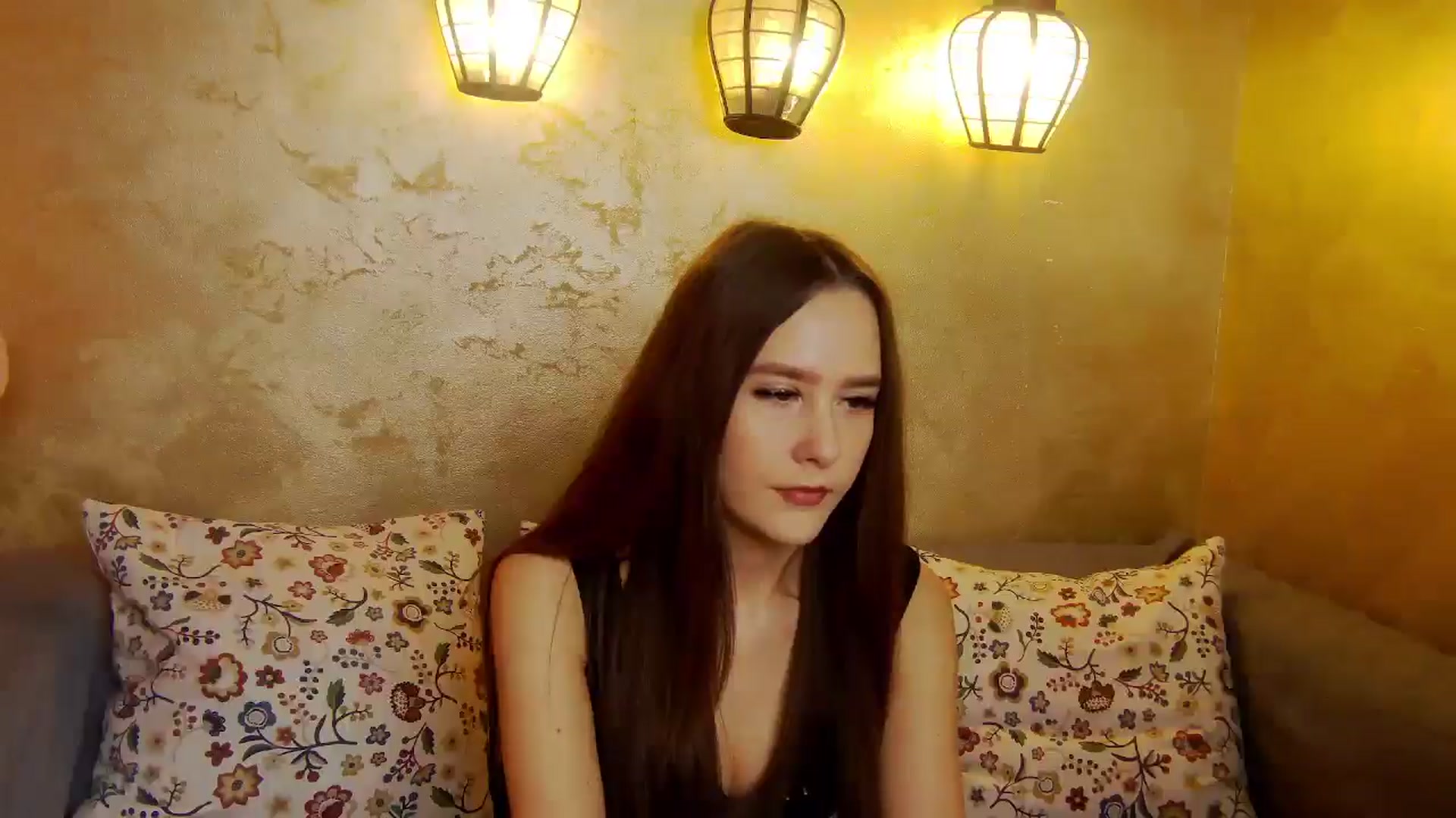 Gallery image thumbnail from Radiance's myfreecams stream on, 05/12/2025, 14:52 image 3 of 20