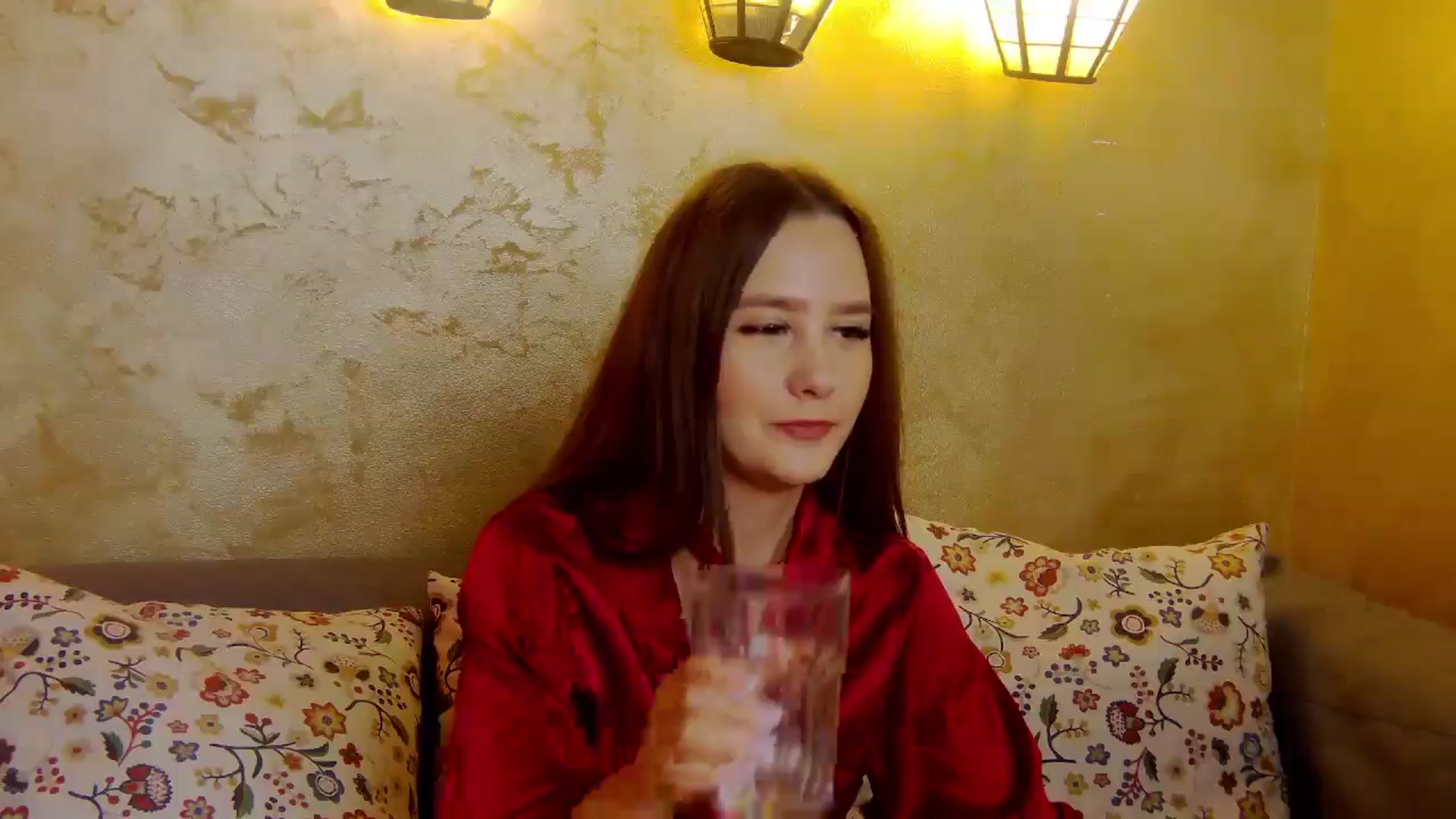 Gallery image thumbnail from Radiance's myfreecams stream on, 05/15/2025, 16:39 image 17 of 20
