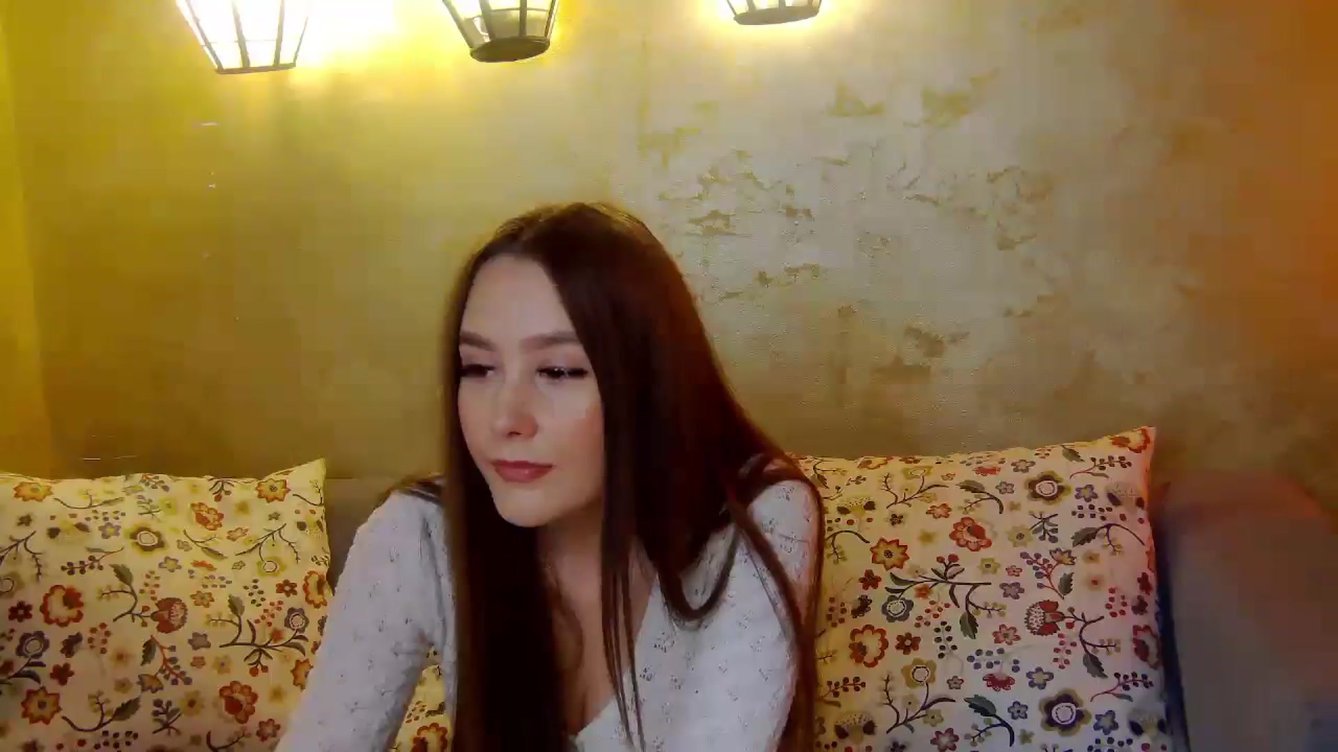 Gallery image thumbnail from Radiance's myfreecams stream on, 05/16/2025, 14:37 image 16 of 20