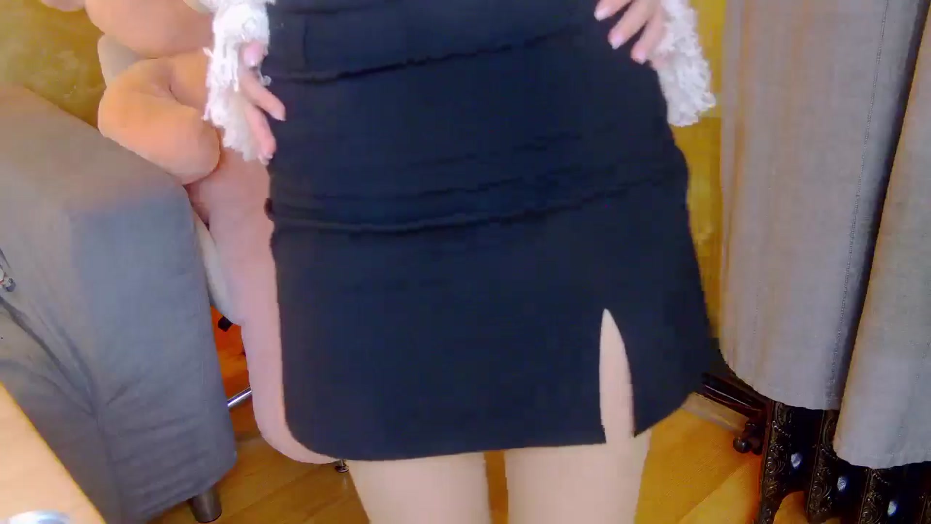 Gallery image thumbnail from Radiance's myfreecams stream on, 05/16/2025, 14:37 image 11 of 20