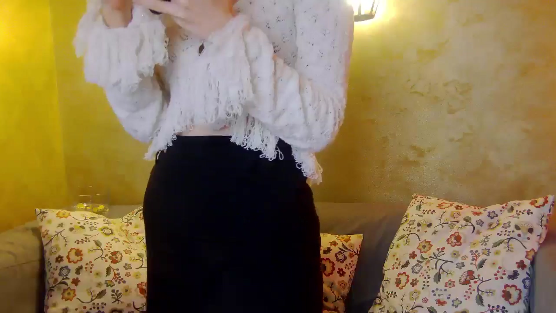 Gallery image thumbnail from Radiance's myfreecams stream on, 05/16/2025, 18:36 image 7 of 20