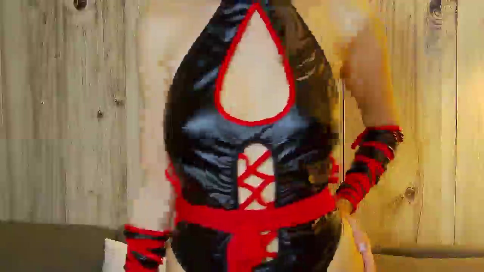 Gallery image thumbnail from Radiance's myfreecams stream on, 05/20/2025, 19:07 image 15 of 20
