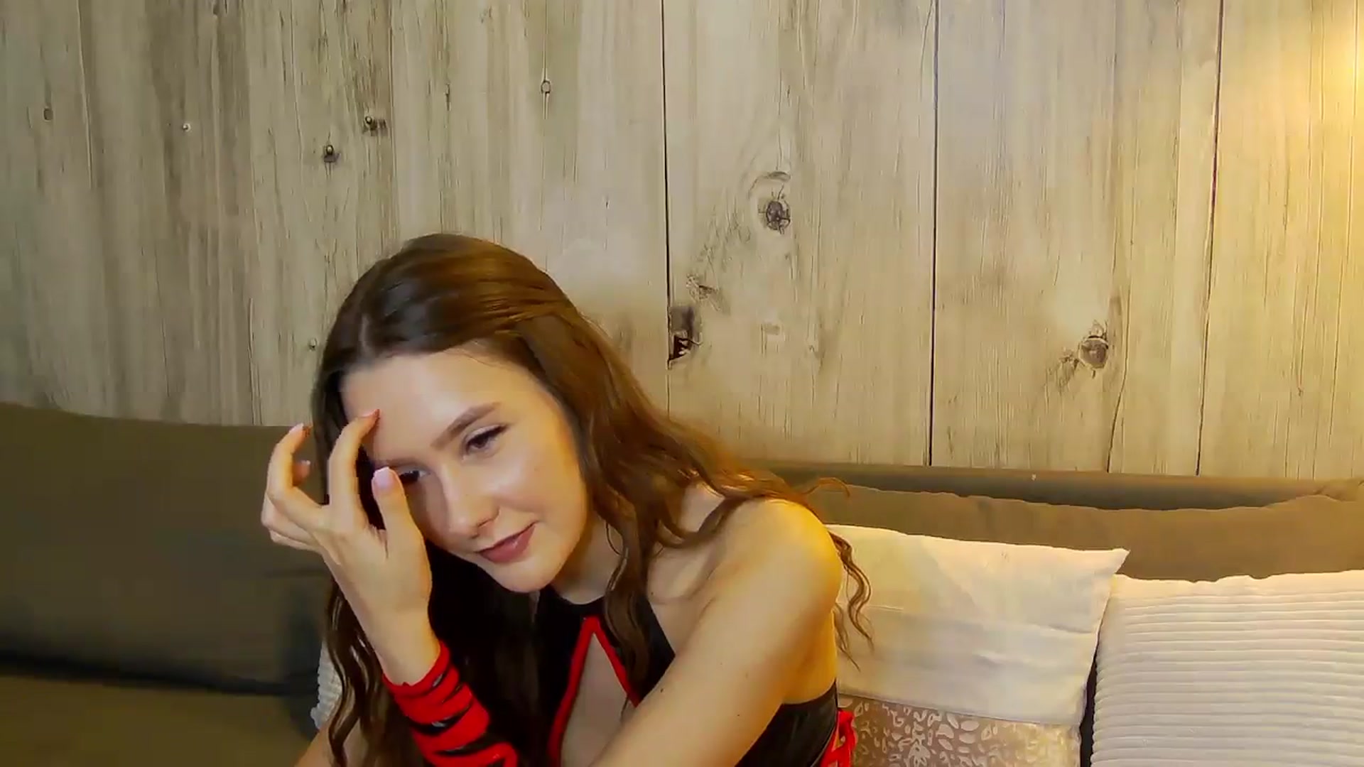 Gallery image thumbnail from Radiance's myfreecams stream on, 05/20/2025, 20:06 image 8 of 20