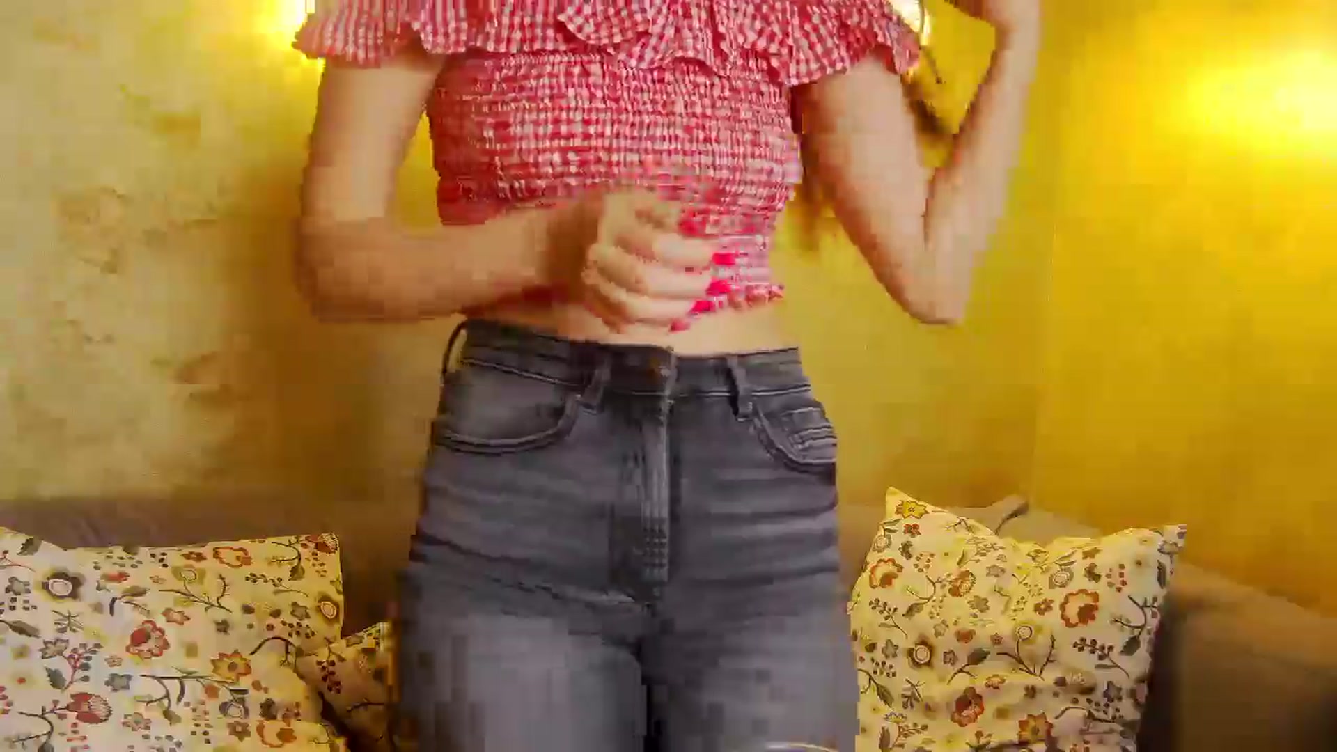 Gallery image thumbnail from Radiance's myfreecams stream on, 05/24/2025, 13:50 image 19 of 20