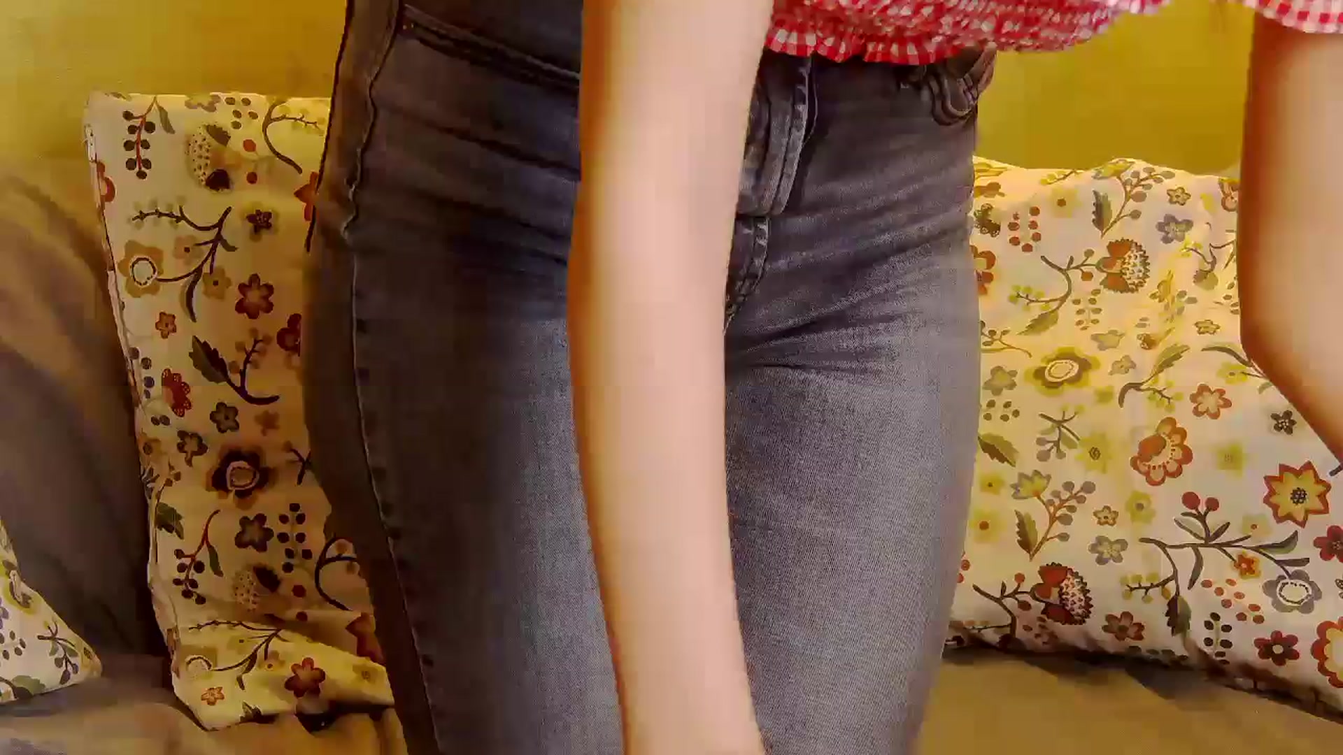 Gallery image thumbnail from Radiance's myfreecams stream on, 05/24/2025, 17:09 image 19 of 20
