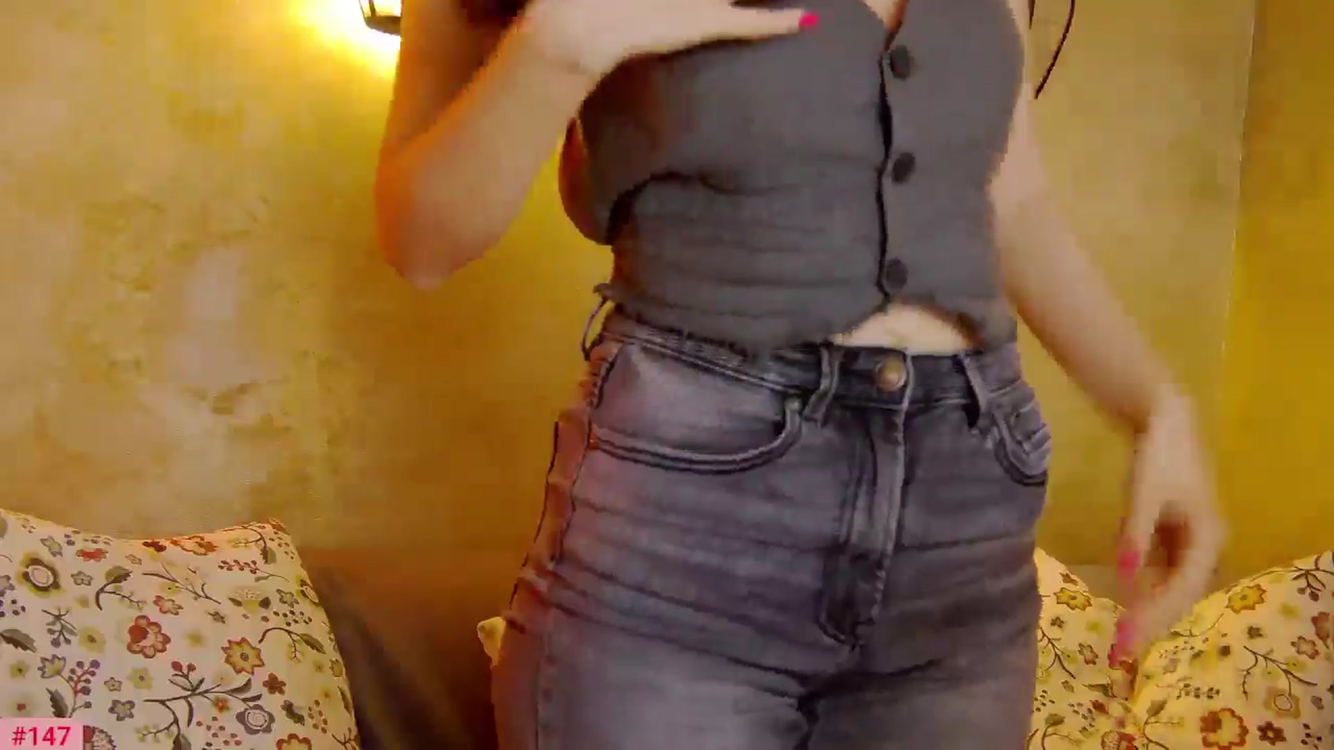 Gallery image thumbnail from Radiance's myfreecams stream on, 06/03/2025, 19:54 image 15 of 20